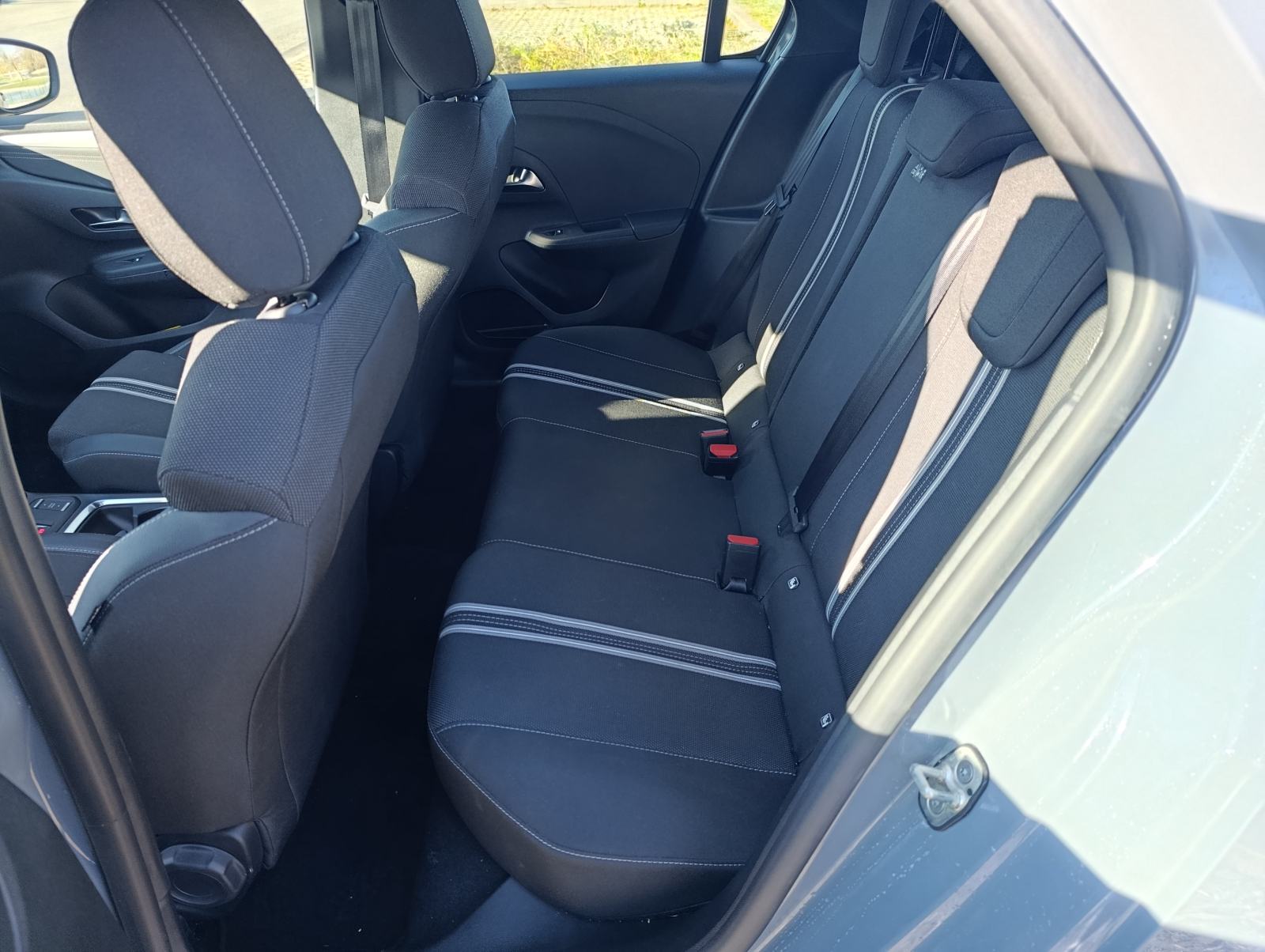 Opel Corsa 1,2 turbo , GS line , automatic, fotografija 14
