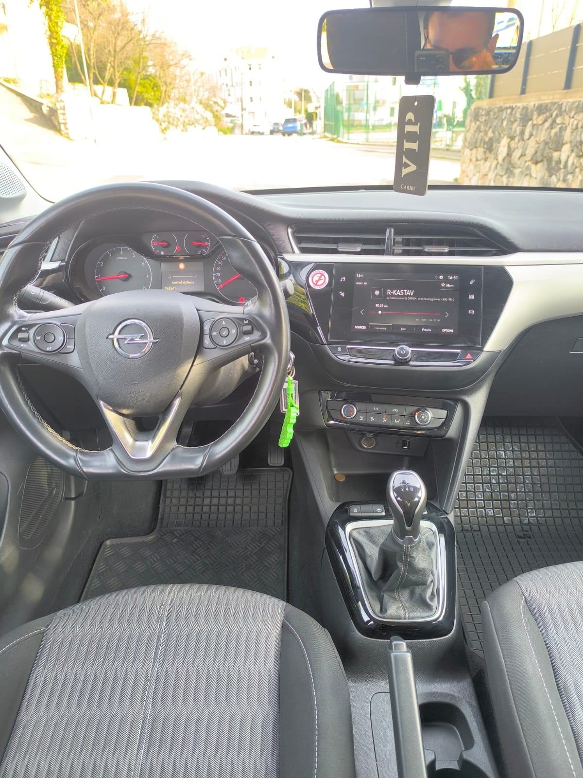 Opel Corsa 1,2, fotografija 7