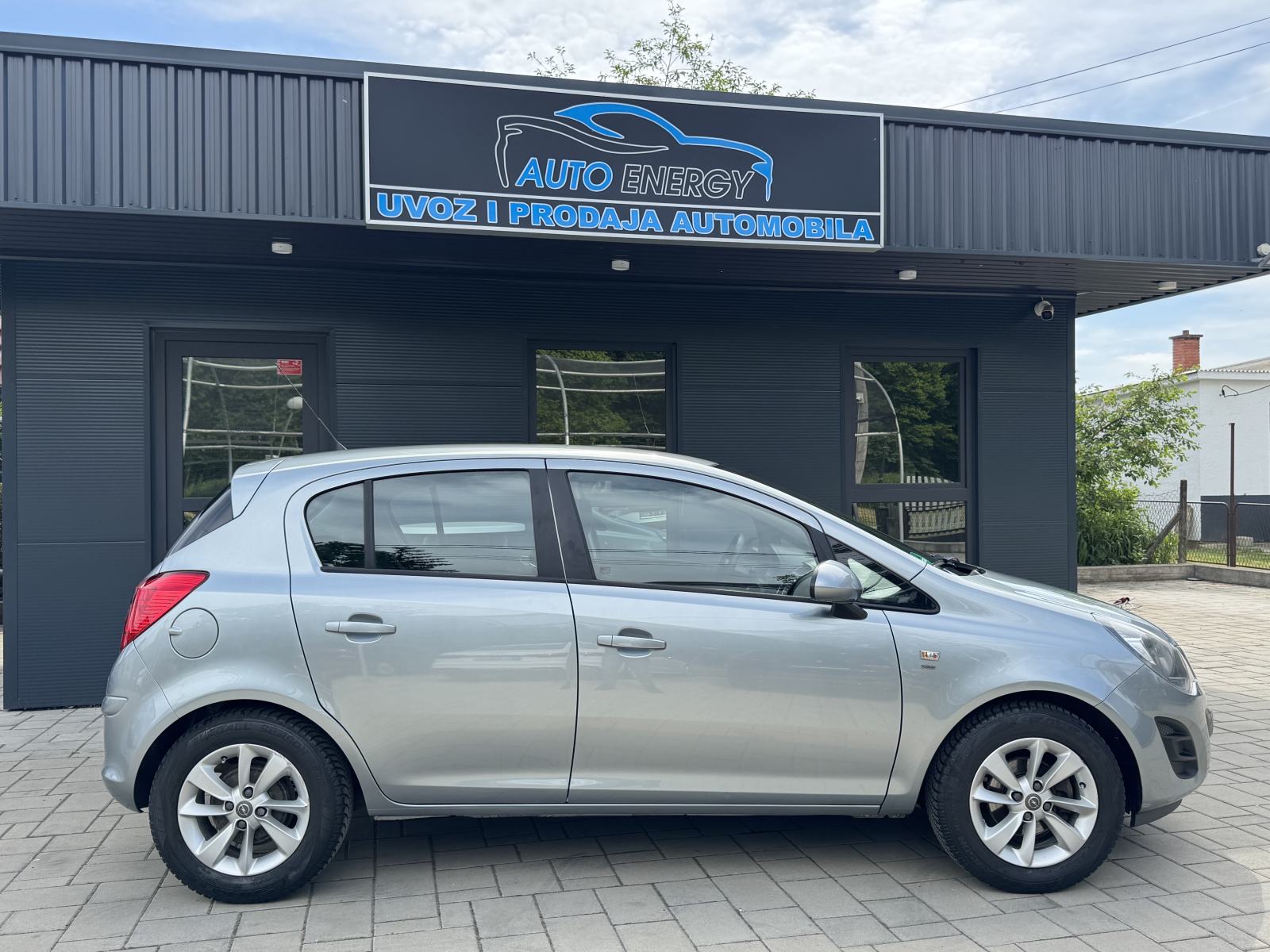 Opel Corsa 1.2 Cosmo⭐ 5 vrata, Klima, Alu felge, Servis ⭐ Top stanje, fotografija 6