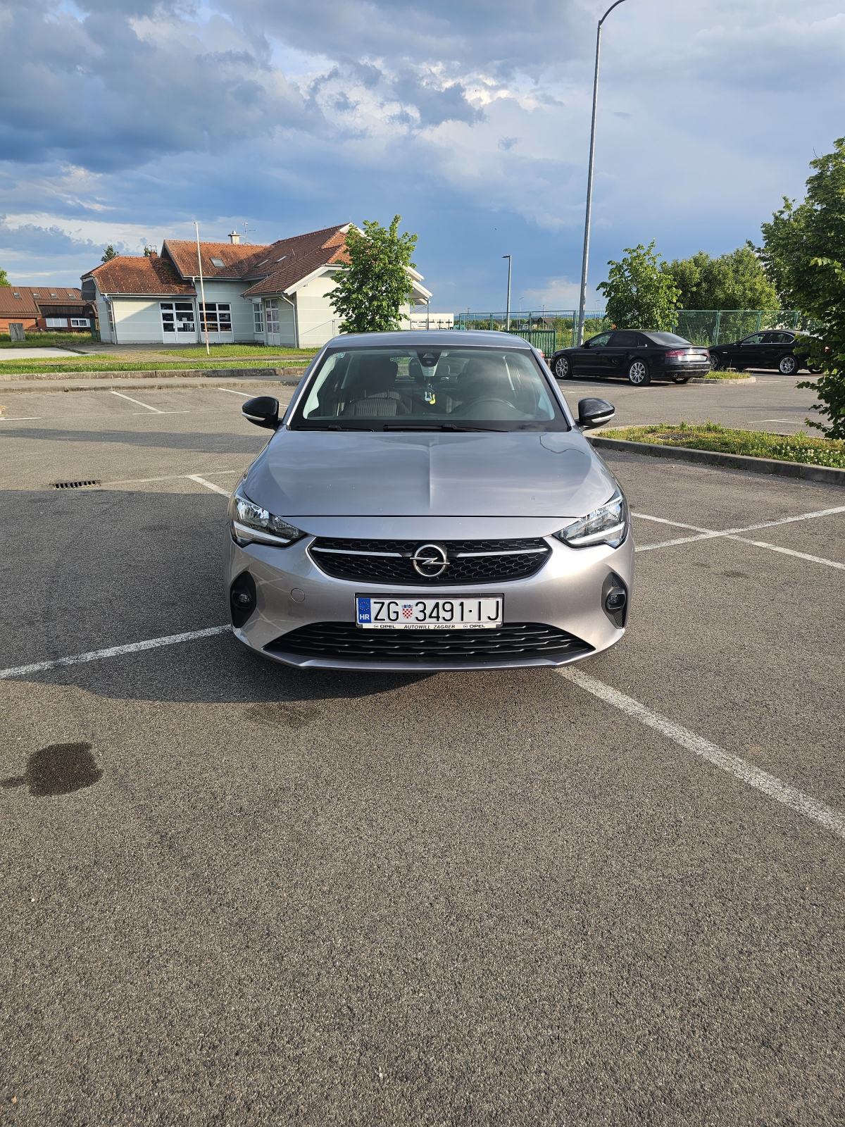 Opel Corsa 1,2, fotografija 2