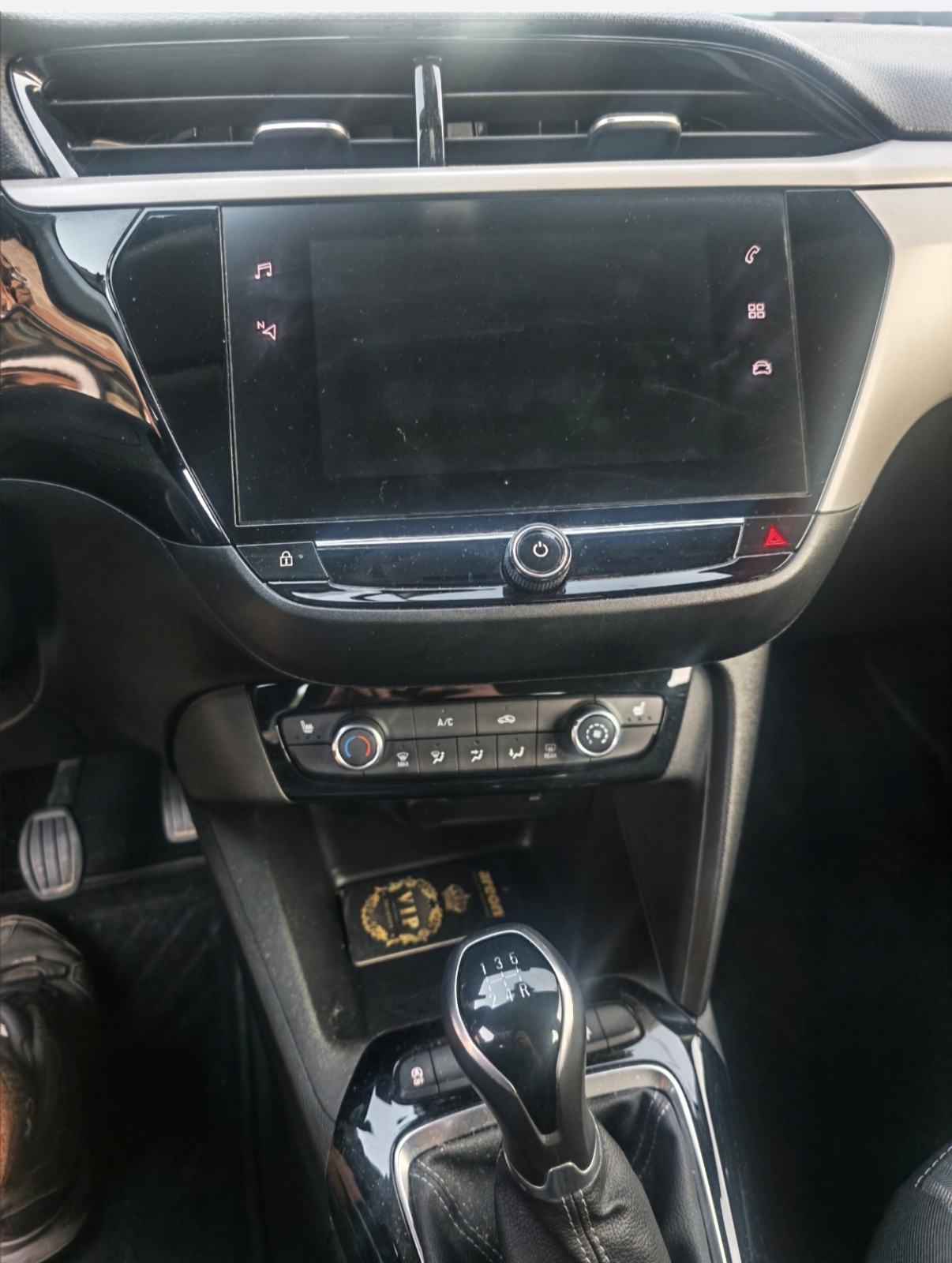 Opel Corsa 1,2, fotografija 4
