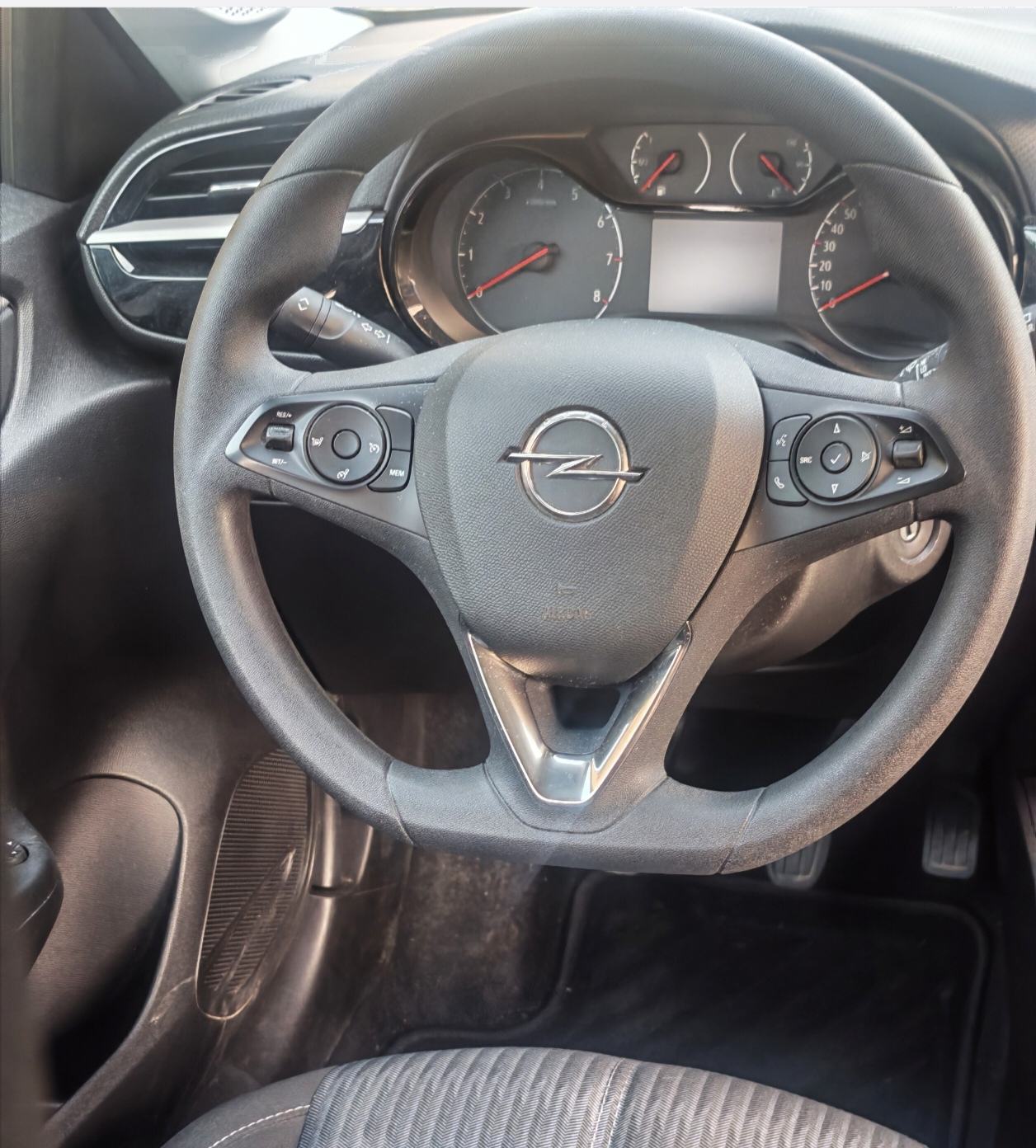 Opel Corsa 1,2, fotografija 11