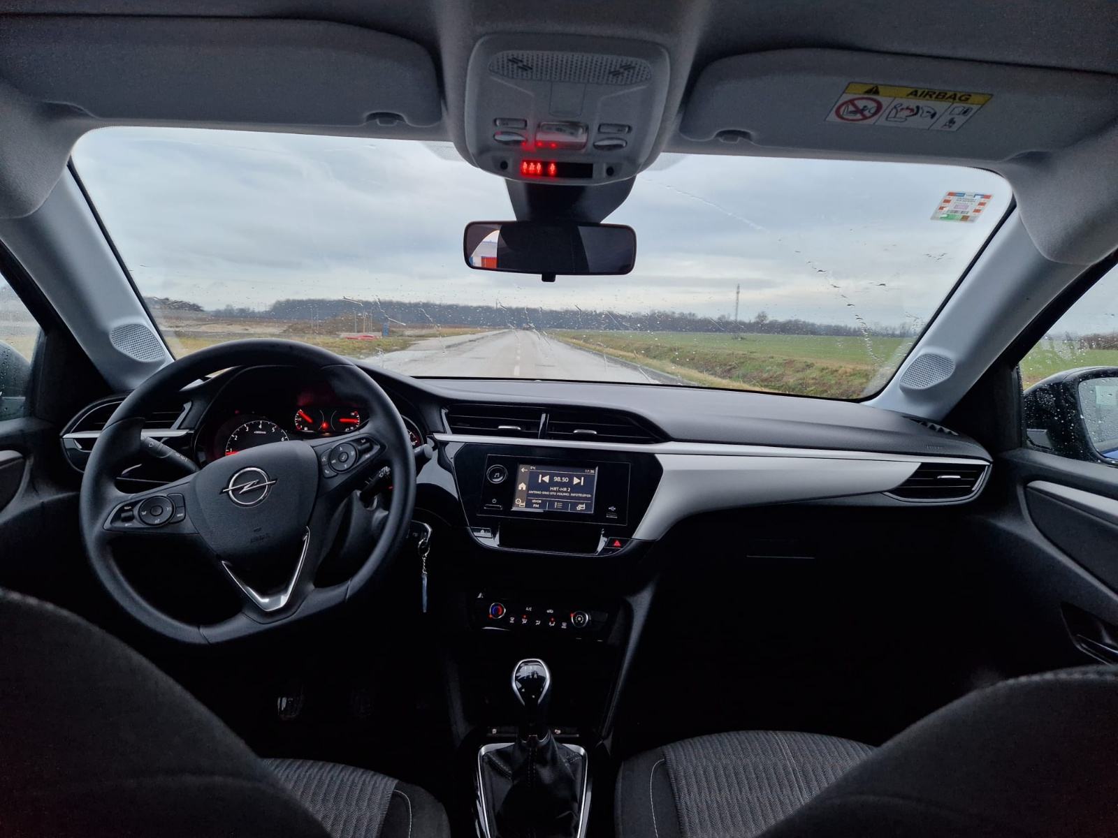 Opel Corsa 1,2, fotografija 8