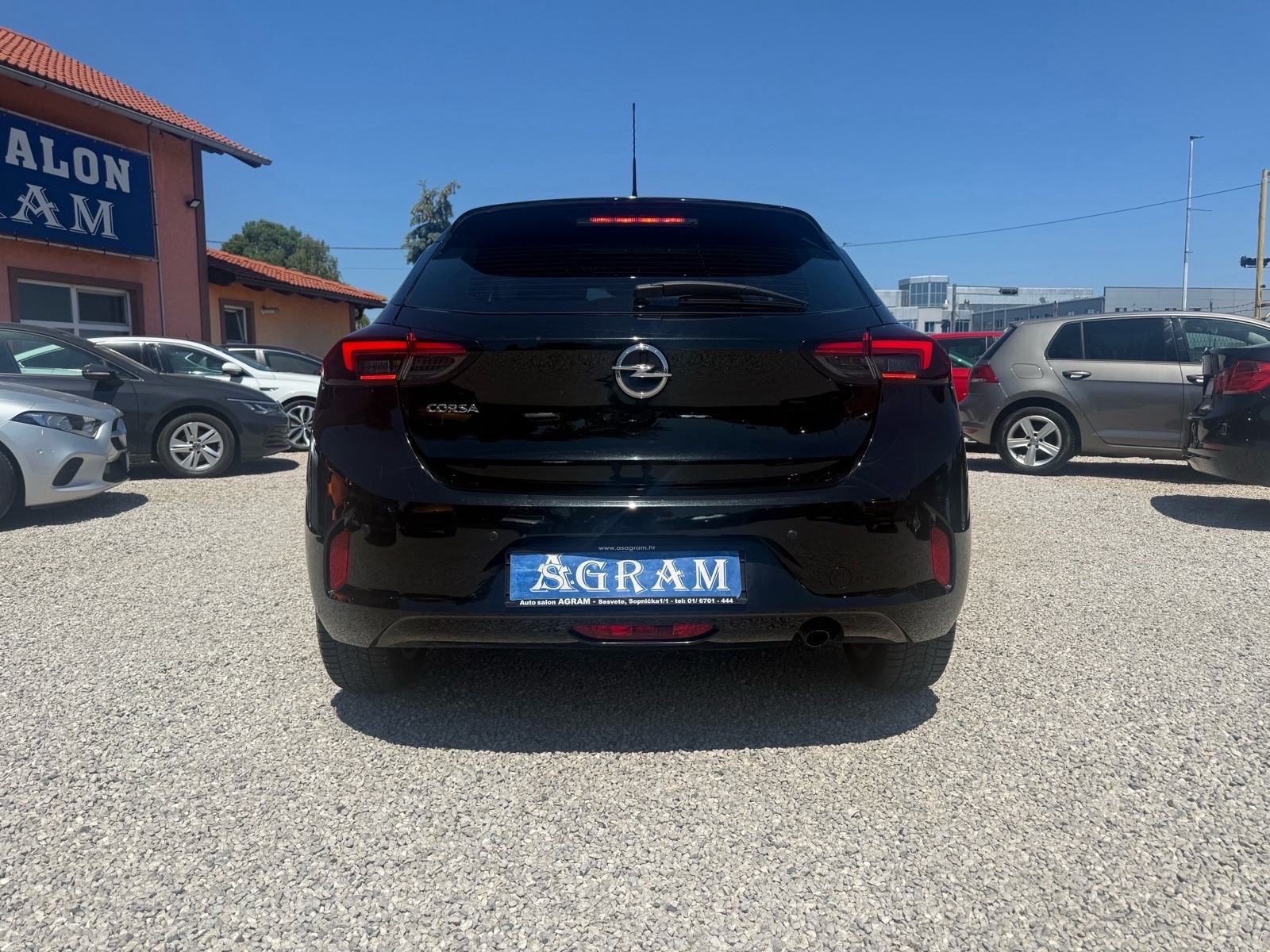 Opel Corsa 1.2*TURBO*101 ks*VELIKI SERVIS*START STOP*LED*ALU*PDC*SERVI, fotografija 3