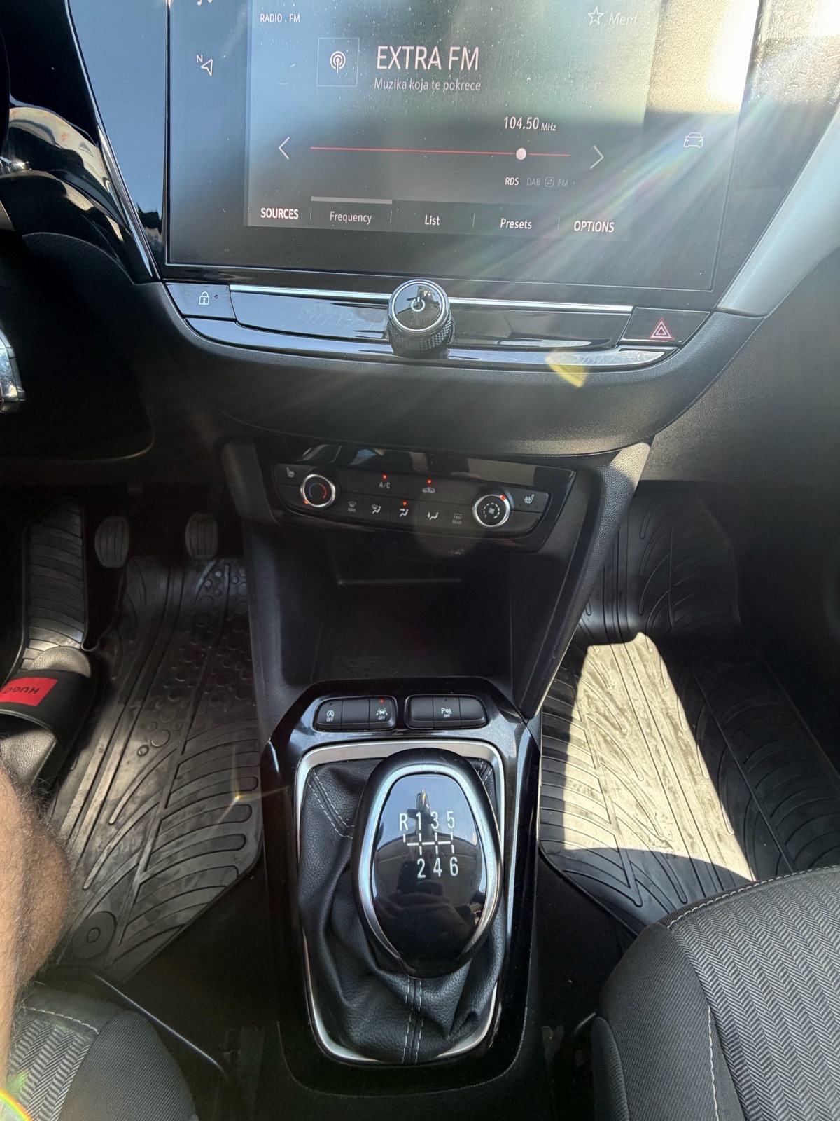 Opel Corsa 1,2 Turbo 107tkm NIJE UVOZ, fotografija 12