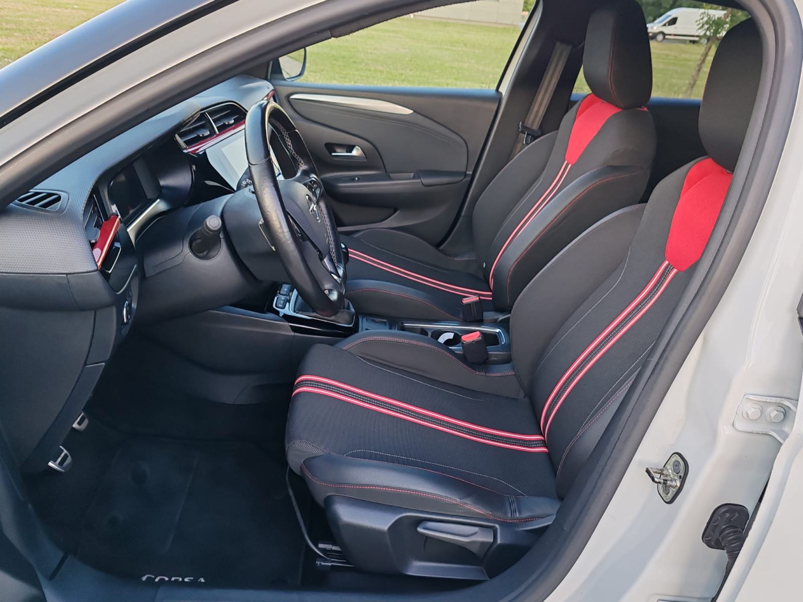 Opel Corsa 1,2 Turbo, GS LINE, 2020 g. 123000 km, fotografija 9
