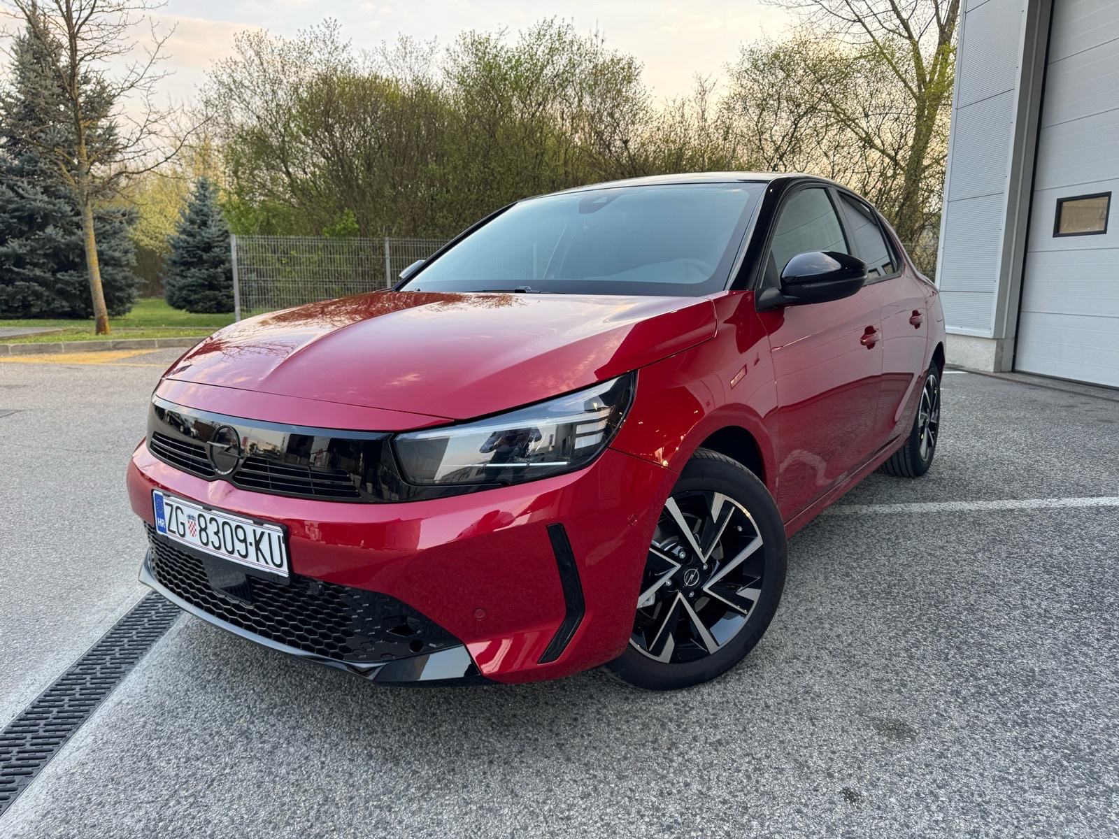 Opel Corsa 1,2 Turbo GS Line+ **NIJE UVOZ,2xKLJUČA,ORIGINA KM,74 KW**, pogled izvana - slika 1