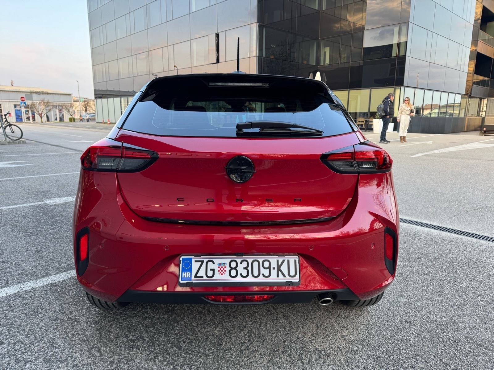 Opel Corsa 1,2 Turbo GS Line+ **NIJE UVOZ,2xKLJUČA,ORIGINA KM,74 KW**, pogled izvana - slika 4