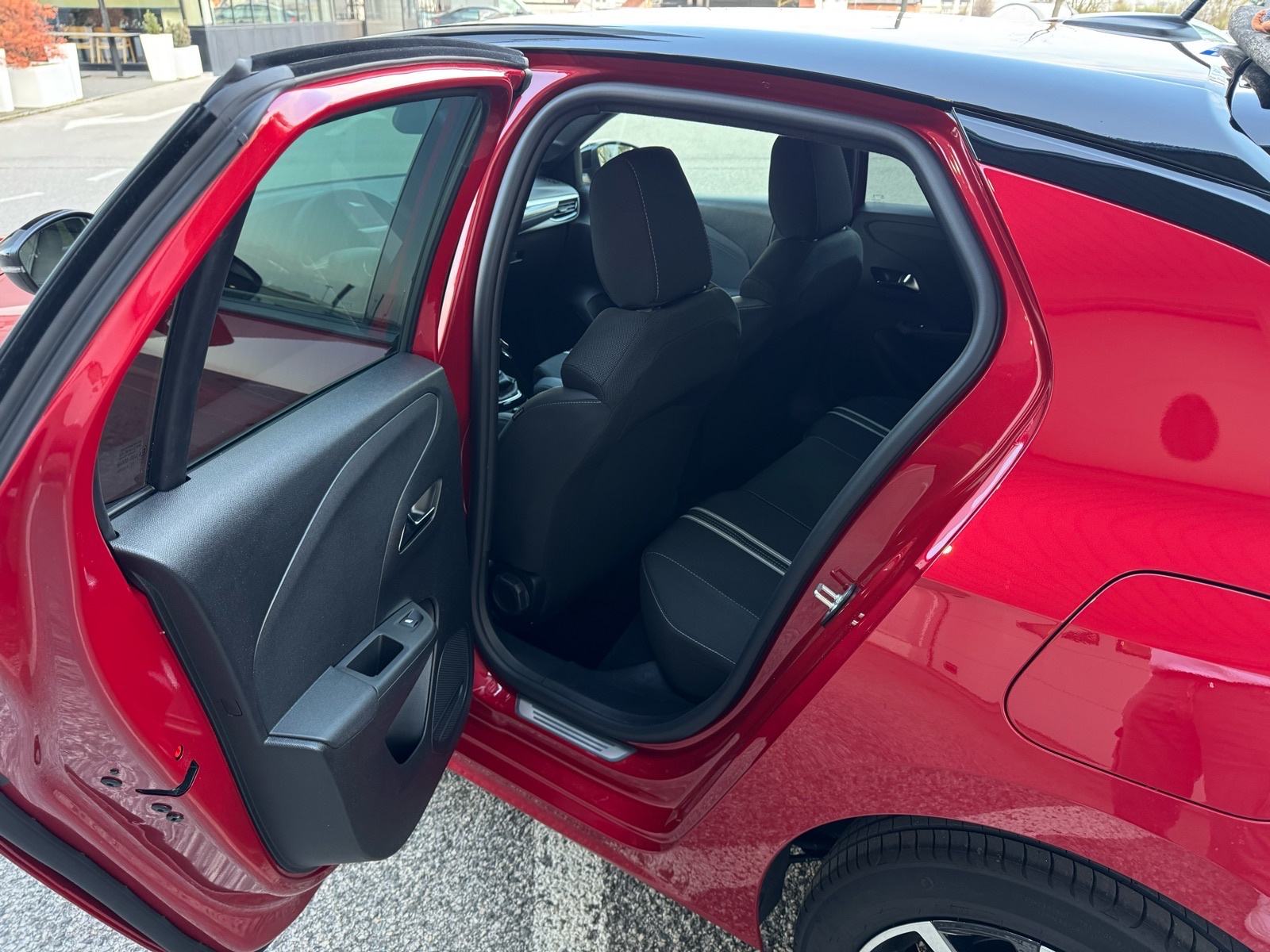 Opel Corsa 1,2 Turbo GS Line+ **NIJE UVOZ,2xKLJUČA,ORIGINA KM,74 KW**, fotografija 11