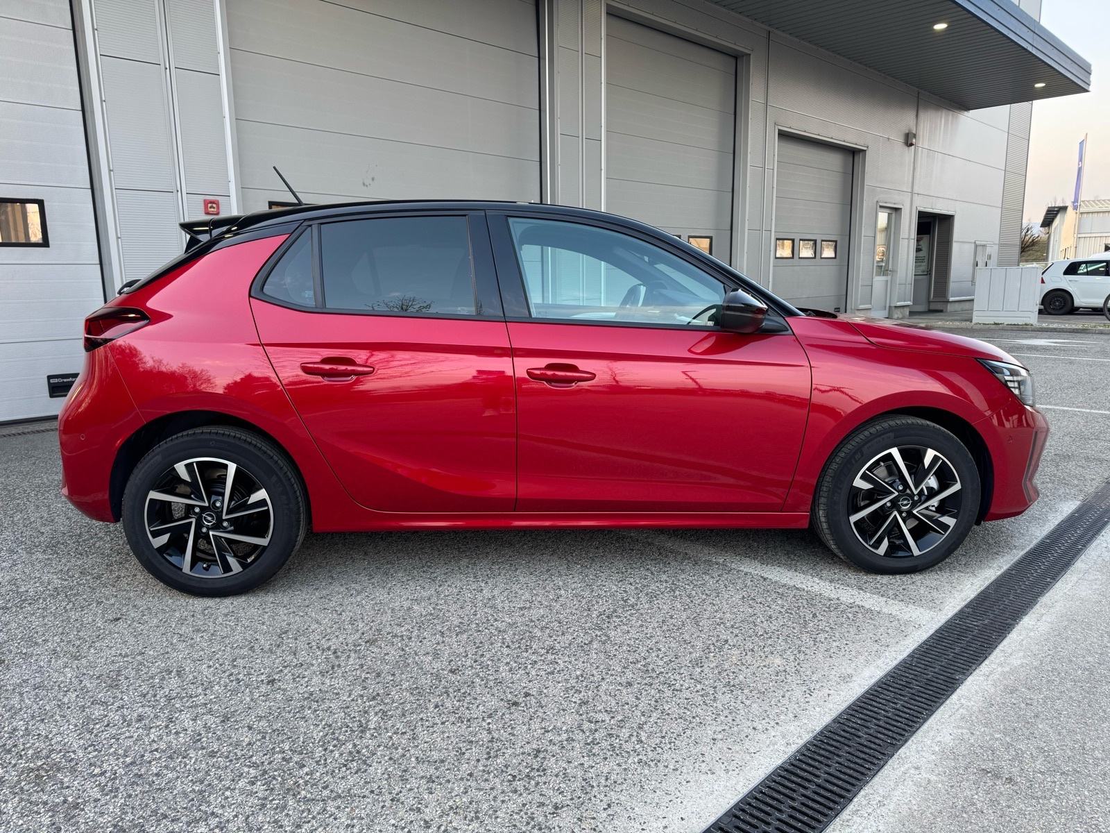 Opel Corsa 1,2 Turbo GS Line+ **NIJE UVOZ,2xKLJUČA,ORIGINA KM,74 KW**, fotografija 6
