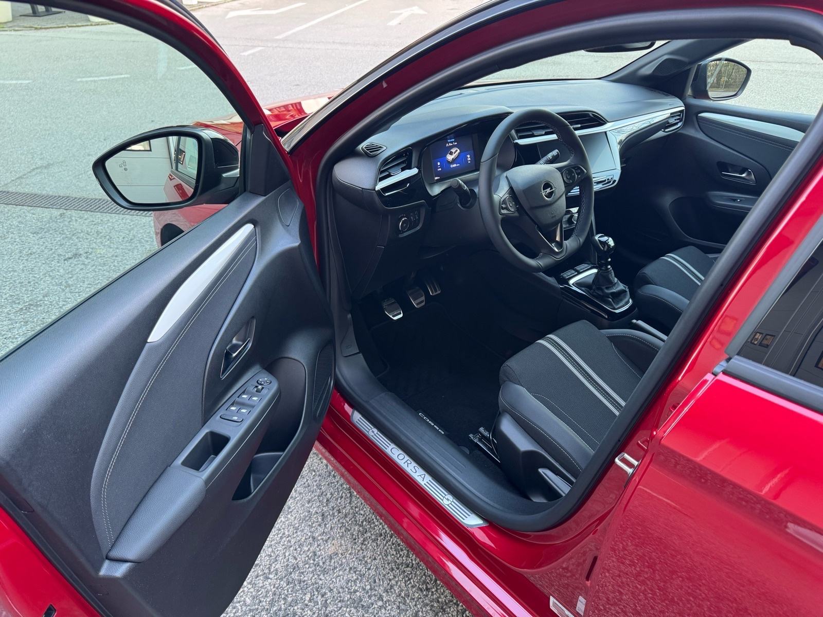 Opel Corsa 1,2 Turbo GS Line+ **NIJE UVOZ,2xKLJUČA,ORIGINA KM,74 KW**, fotografija 9
