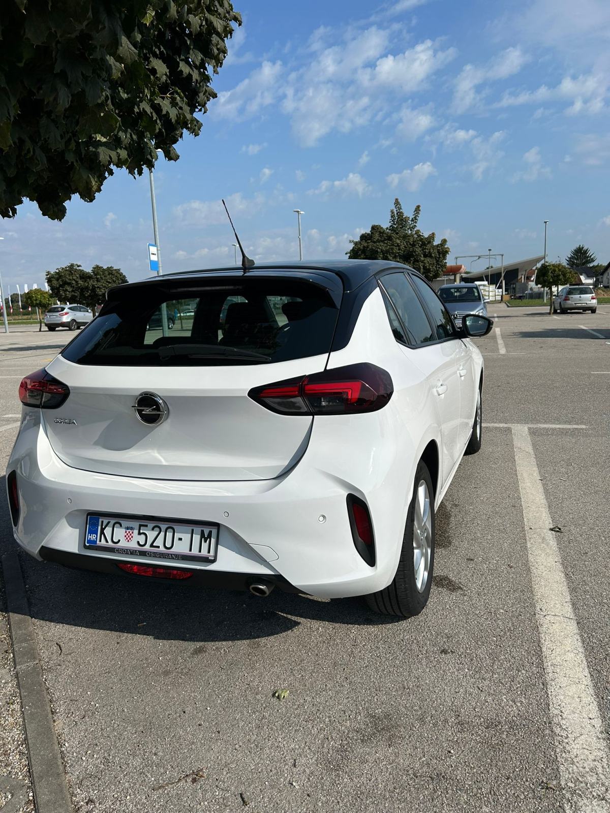Opel Corsa 1,2 Turbo Gs line, fotografija 3