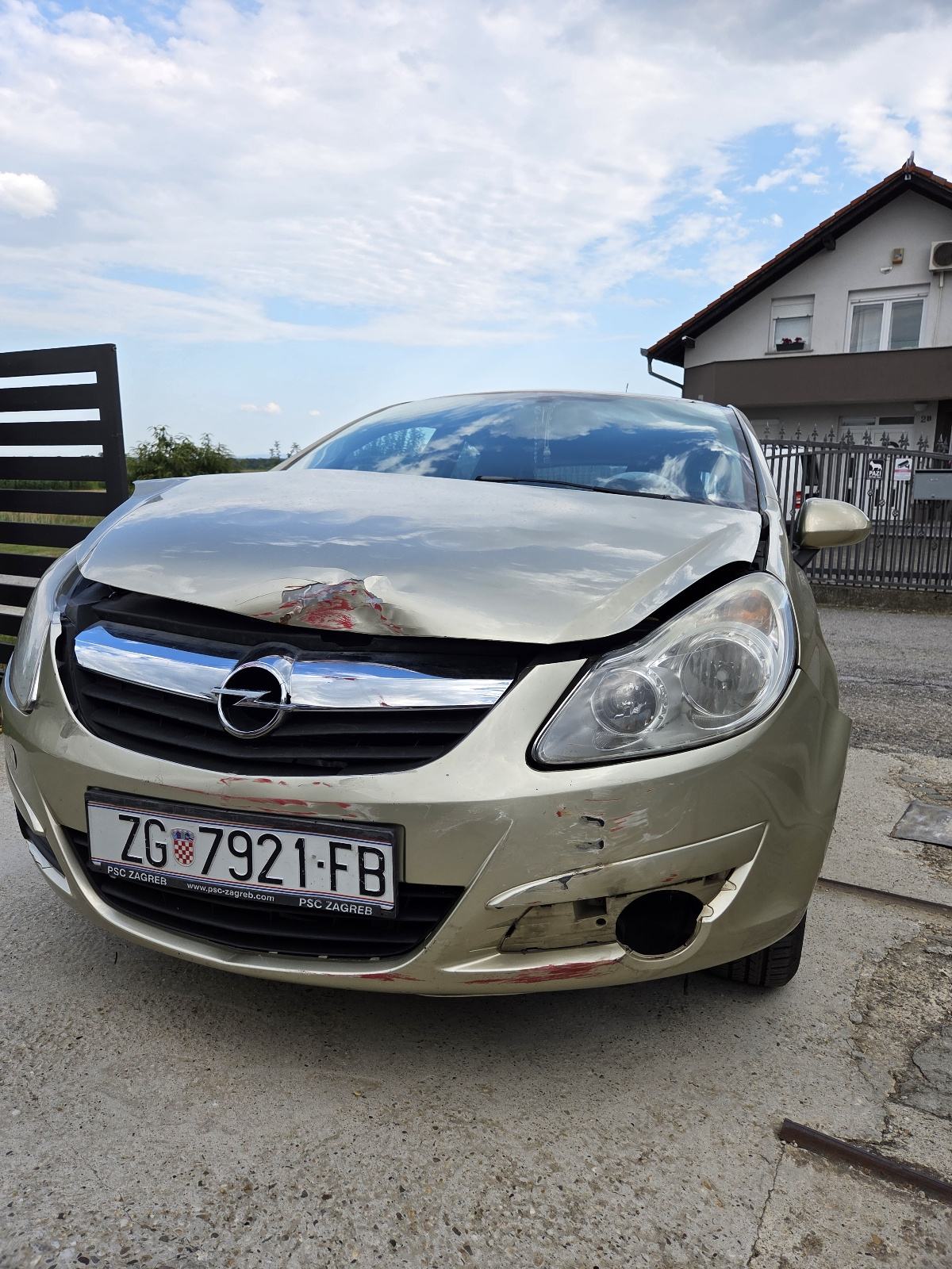 Opel Corsa 1,3 CDTI 2007. – KARAMBOLIRANA - 153.000 KM, fotografija 12
