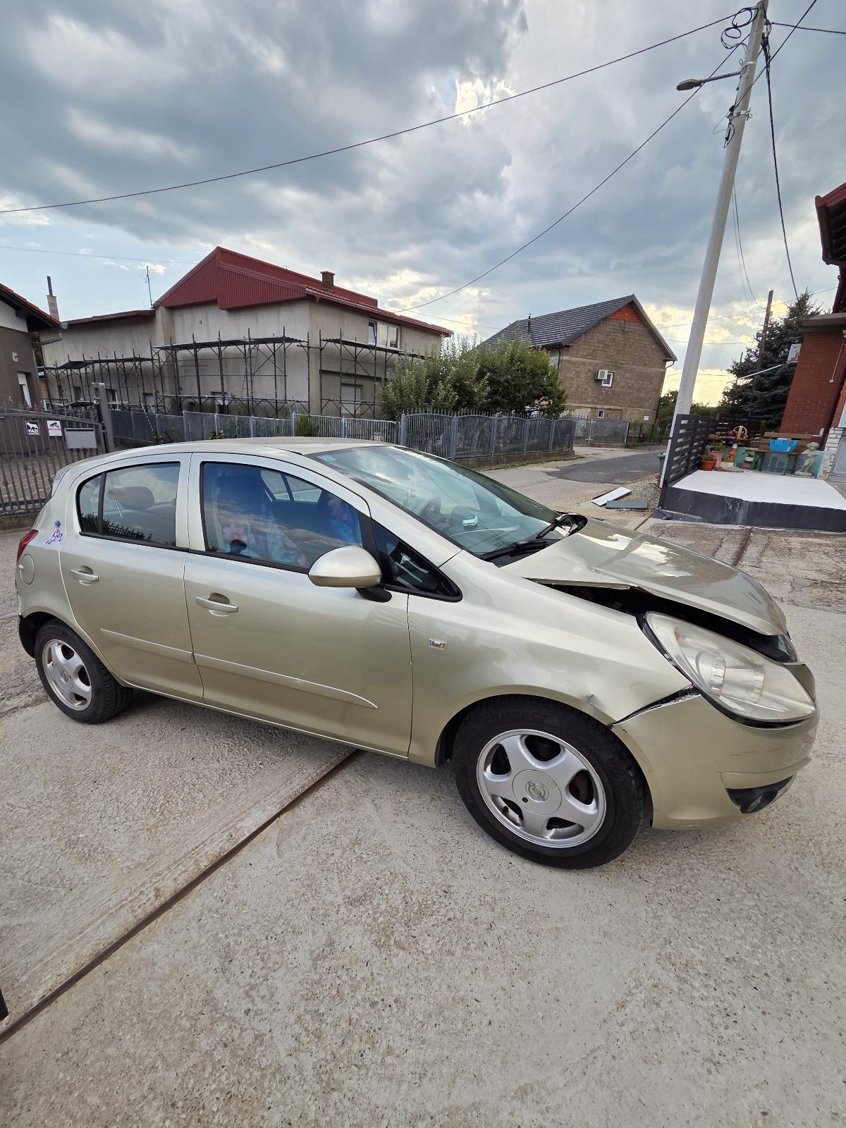 Opel Corsa 1,3 CDTI 2007. – KARAMBOLIRANA - 153.000 KM, fotografija 15