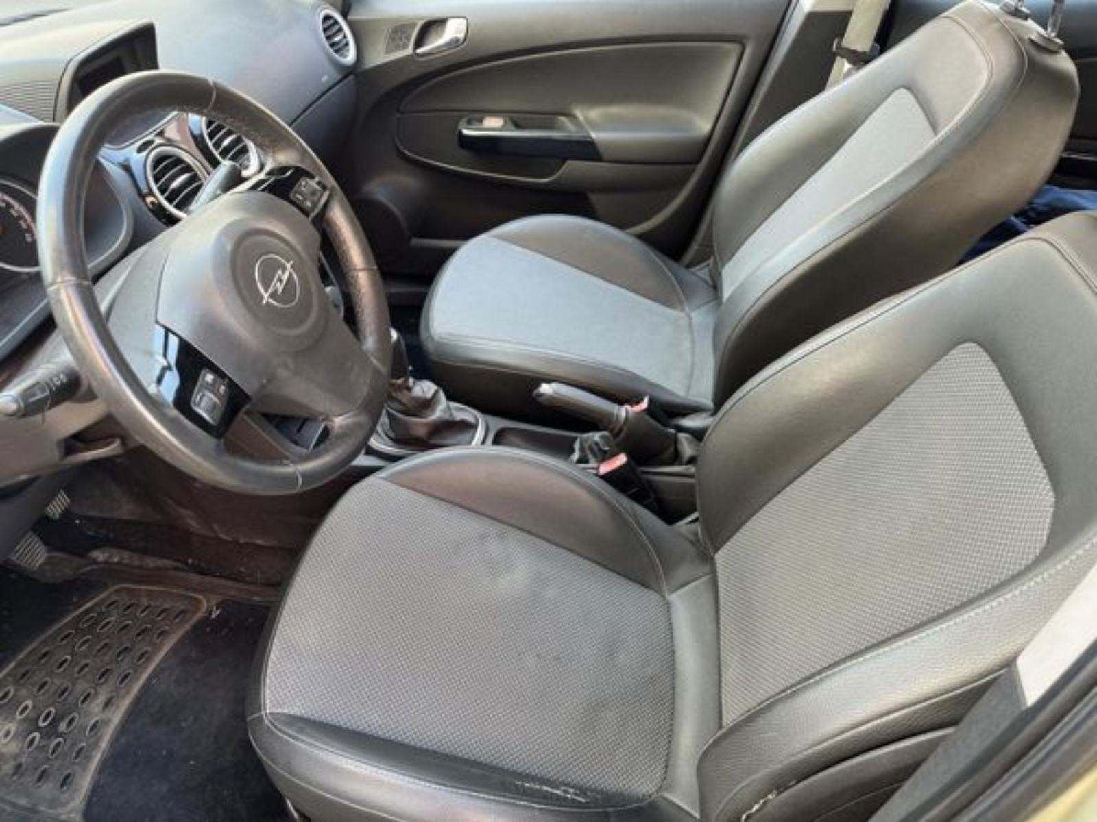 Opel Corsa 1,3 CDTI COSMO, fotografija 9