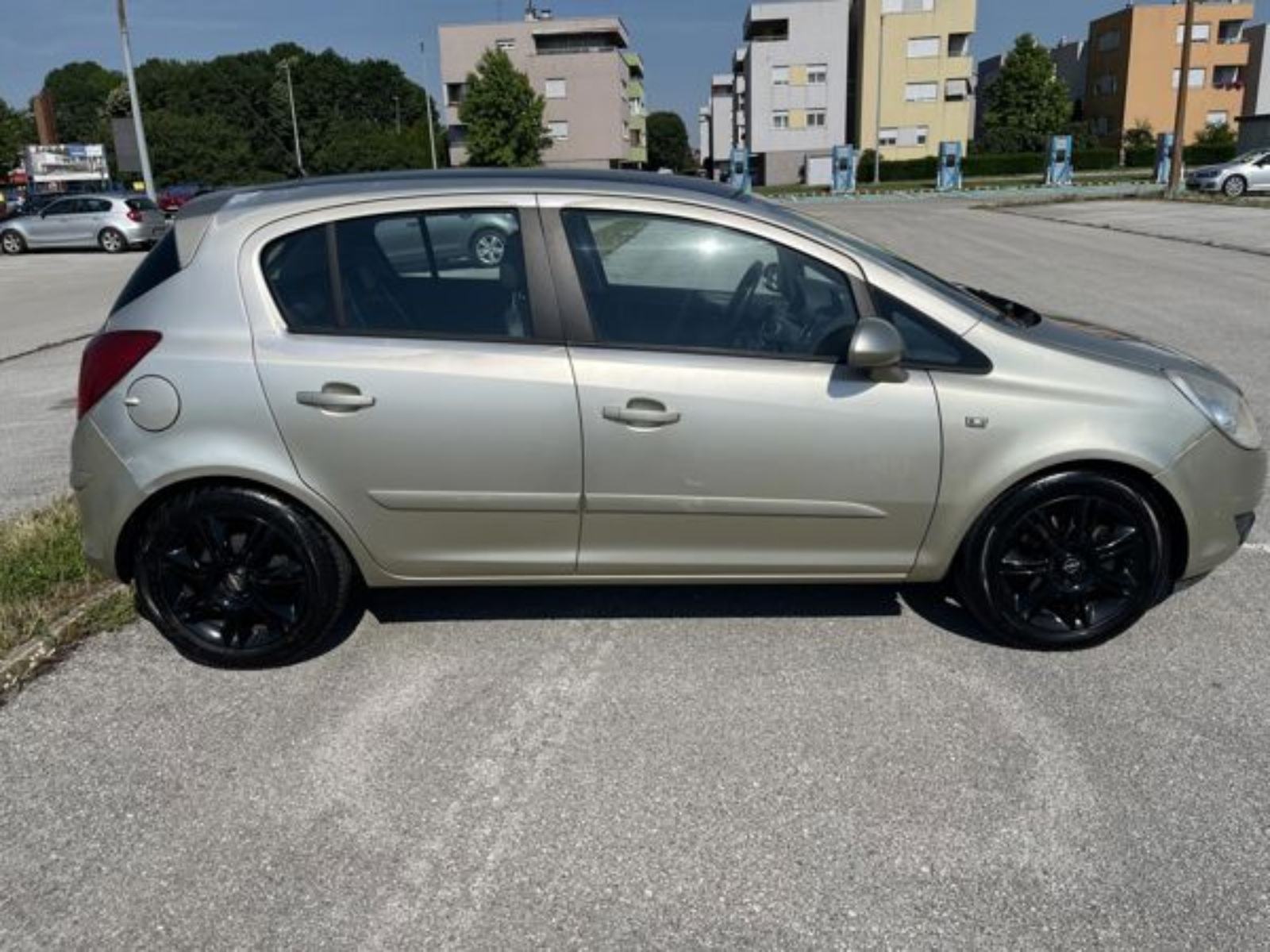 Opel Corsa 1,3 CDTI COSMO, fotografija 4