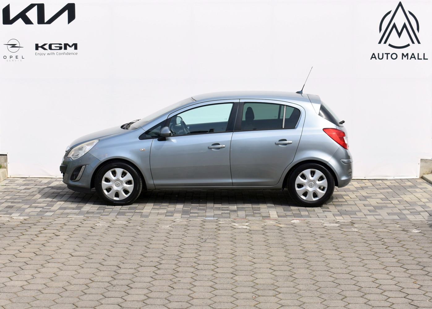 Opel Corsa 1,3 CDTI *DE* SERVISNA,NAVI,GRIJANJE SJEDALA,REG.DO 03/2027, fotografija 2