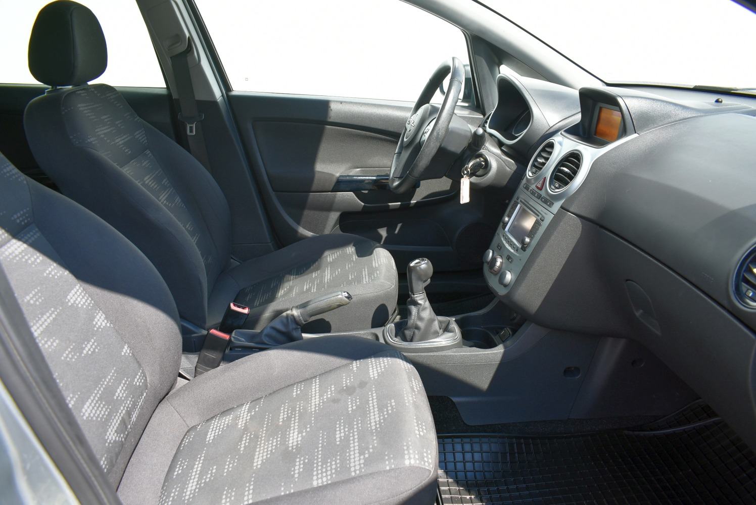 Opel Corsa 1,3 CDTI *DE* SERVISNA,NAVI,GRIJANJE SJEDALA,REG.DO 03/2027, fotografija 5