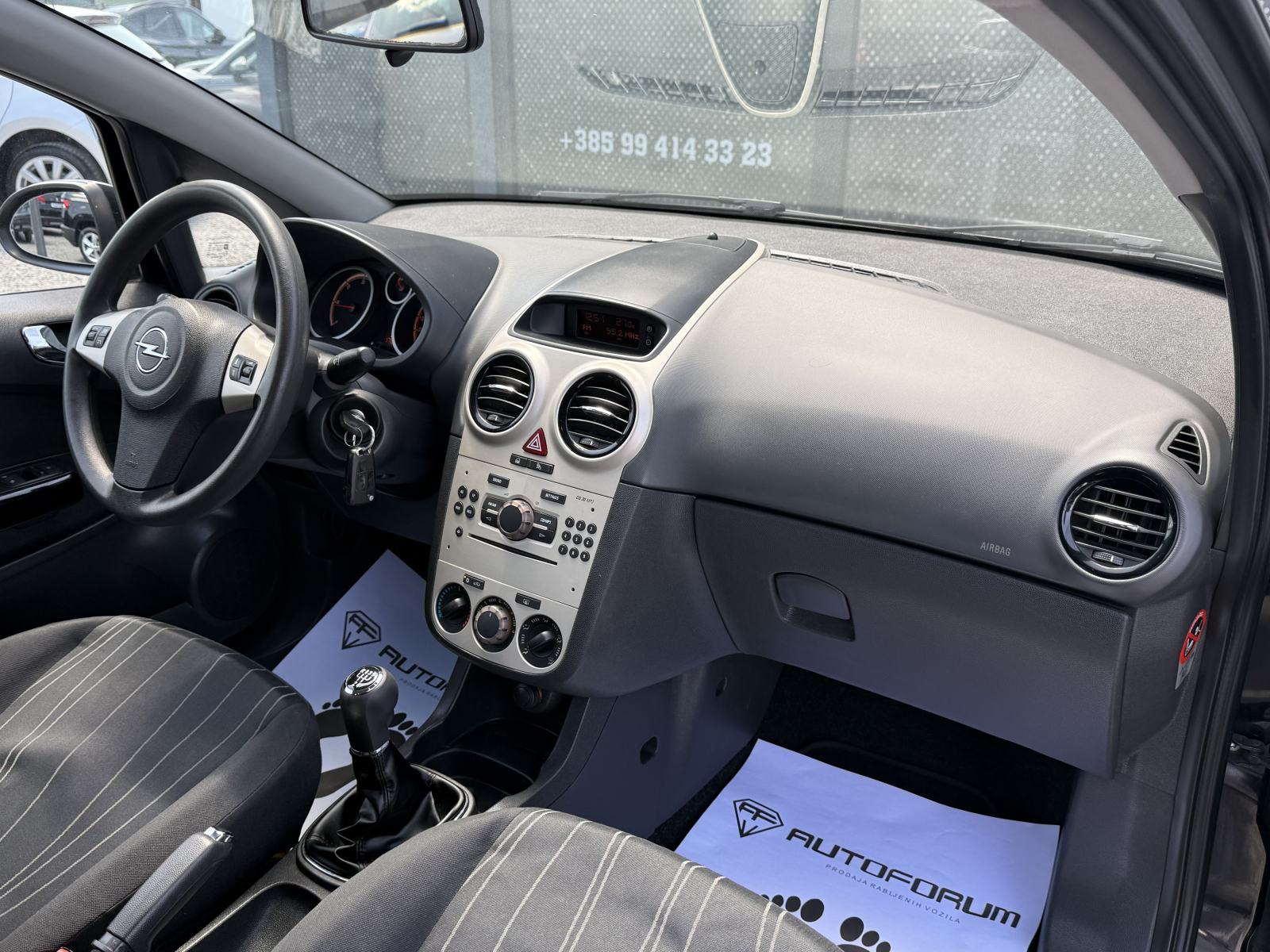 Opel Corsa 1,3 CDTI ** KLIMA, HR AUTO, REG 1/27 **, fotografija 13