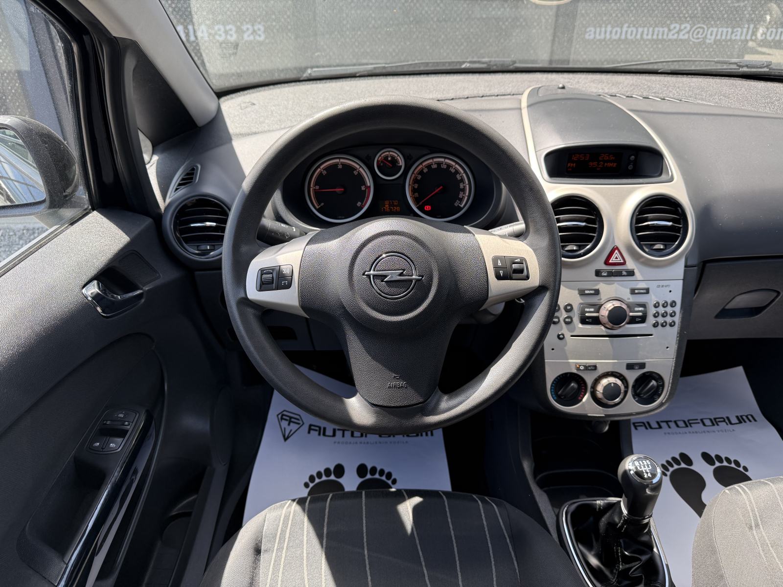 Opel Corsa 1,3 CDTI ** KLIMA, HR AUTO, REG 1/27 **, fotografija 11