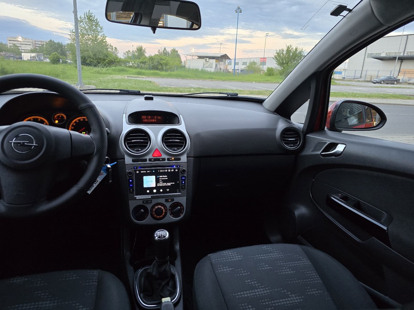 Opel Corsa 1,3 CDTI / Klima / Nap.Servis / 5 vrata / Multimedija /, fotografija 13