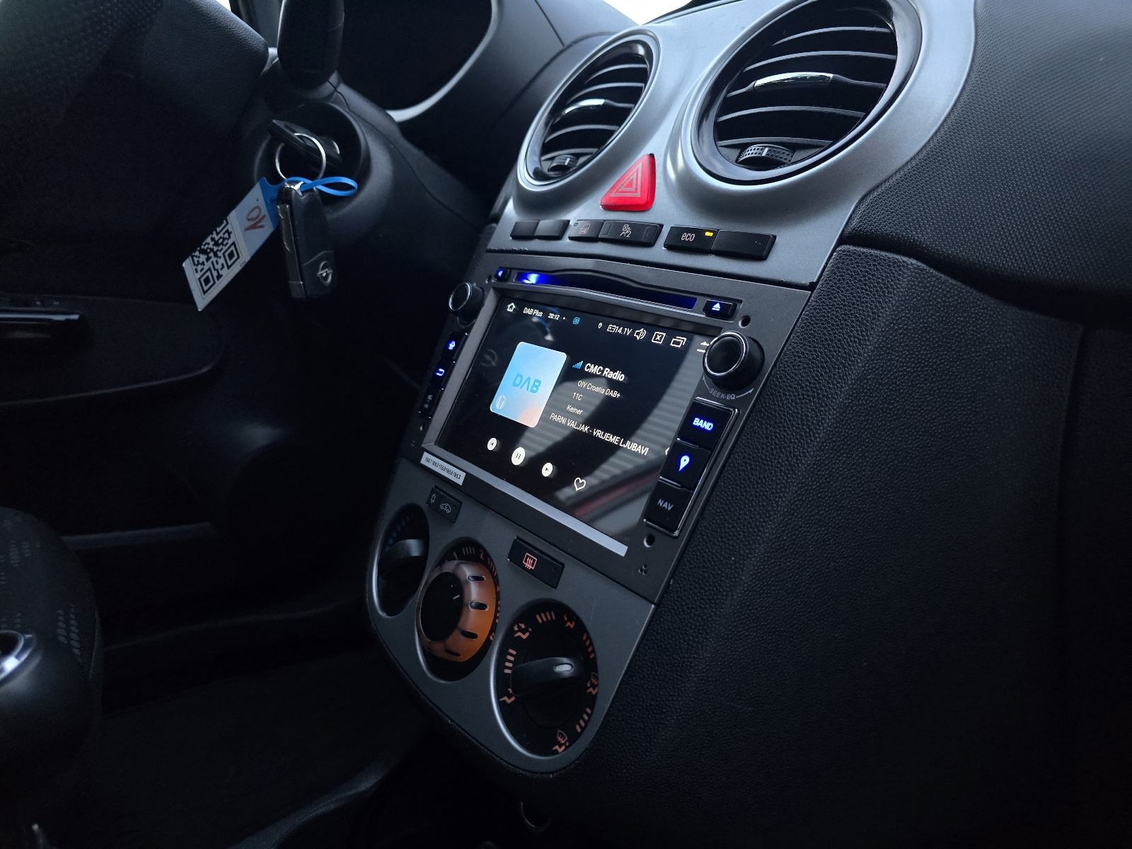 Opel Corsa 1,3 CDTI / Klima / Nap.Servis / 5 vrata / Multimedija /, fotografija 17