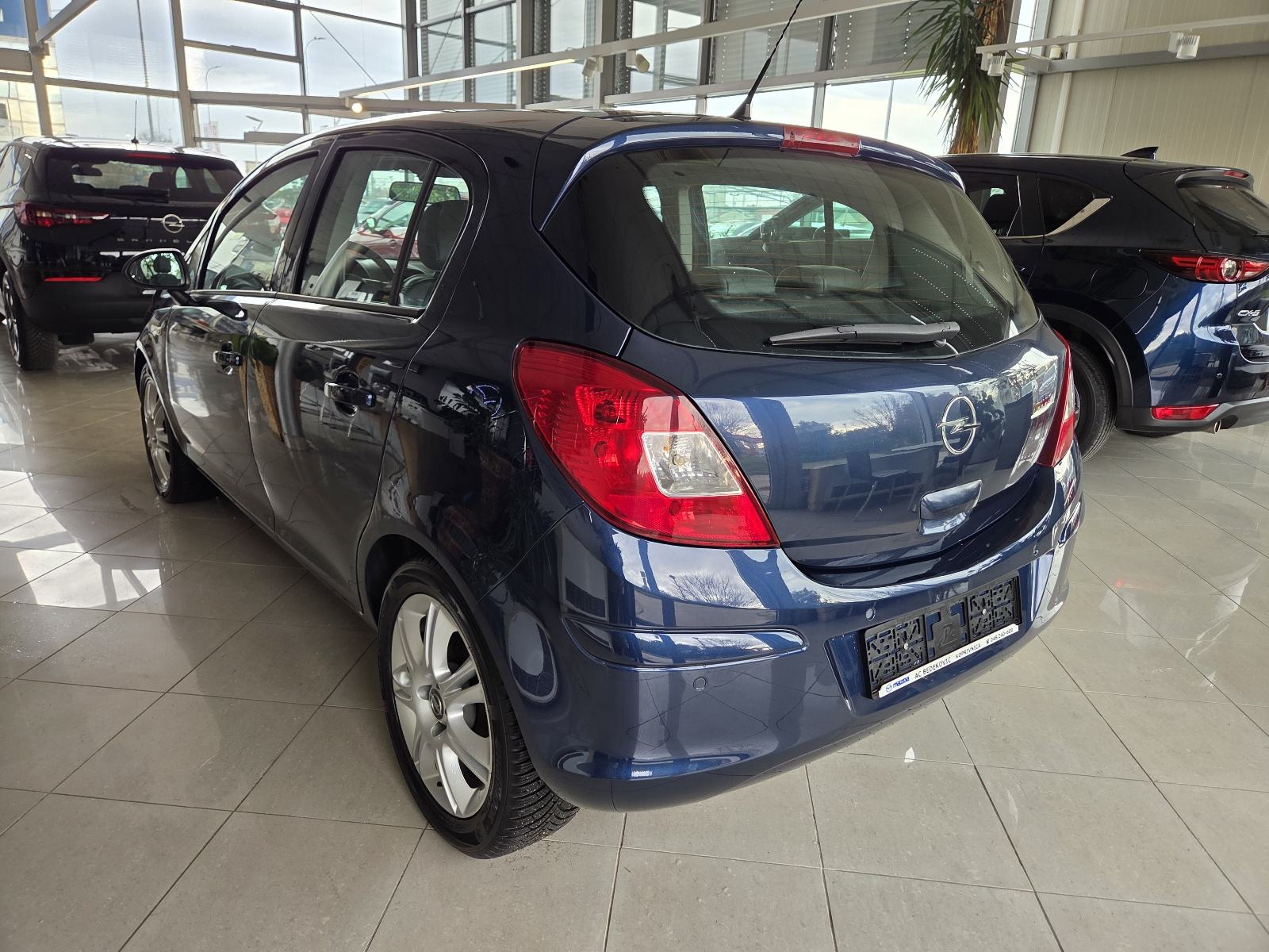 Opel Corsa 1,3 CDTI KLIMA ODLIČNO STANJE, fotografija 5