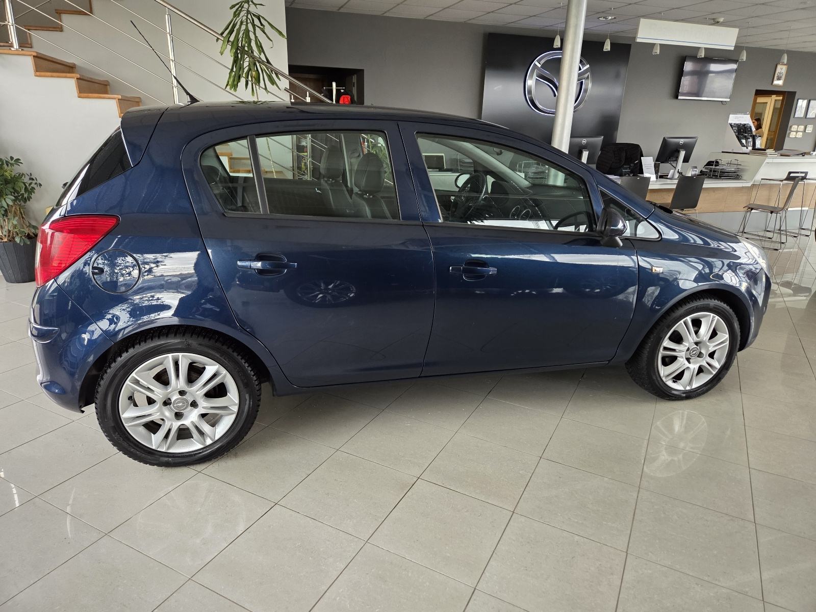 Opel Corsa 1,3 CDTI KLIMA ODLIČNO STANJE, fotografija 8