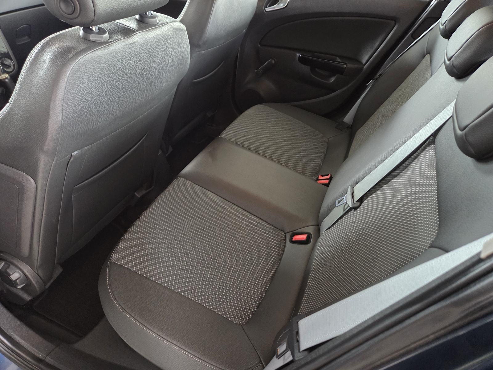 Opel Corsa 1,3 CDTI KLIMA ODLIČNO STANJE, fotografija 12
