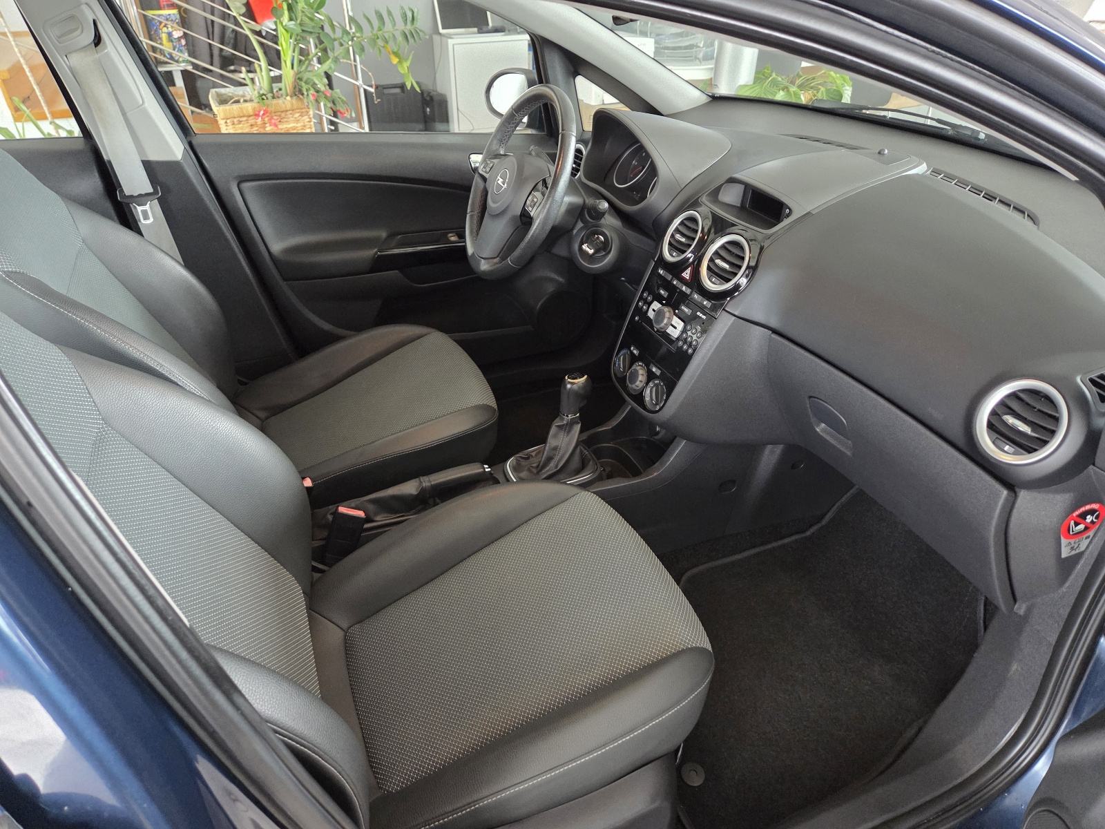 Opel Corsa 1,3 CDTI KLIMA ODLIČNO STANJE, fotografija 13