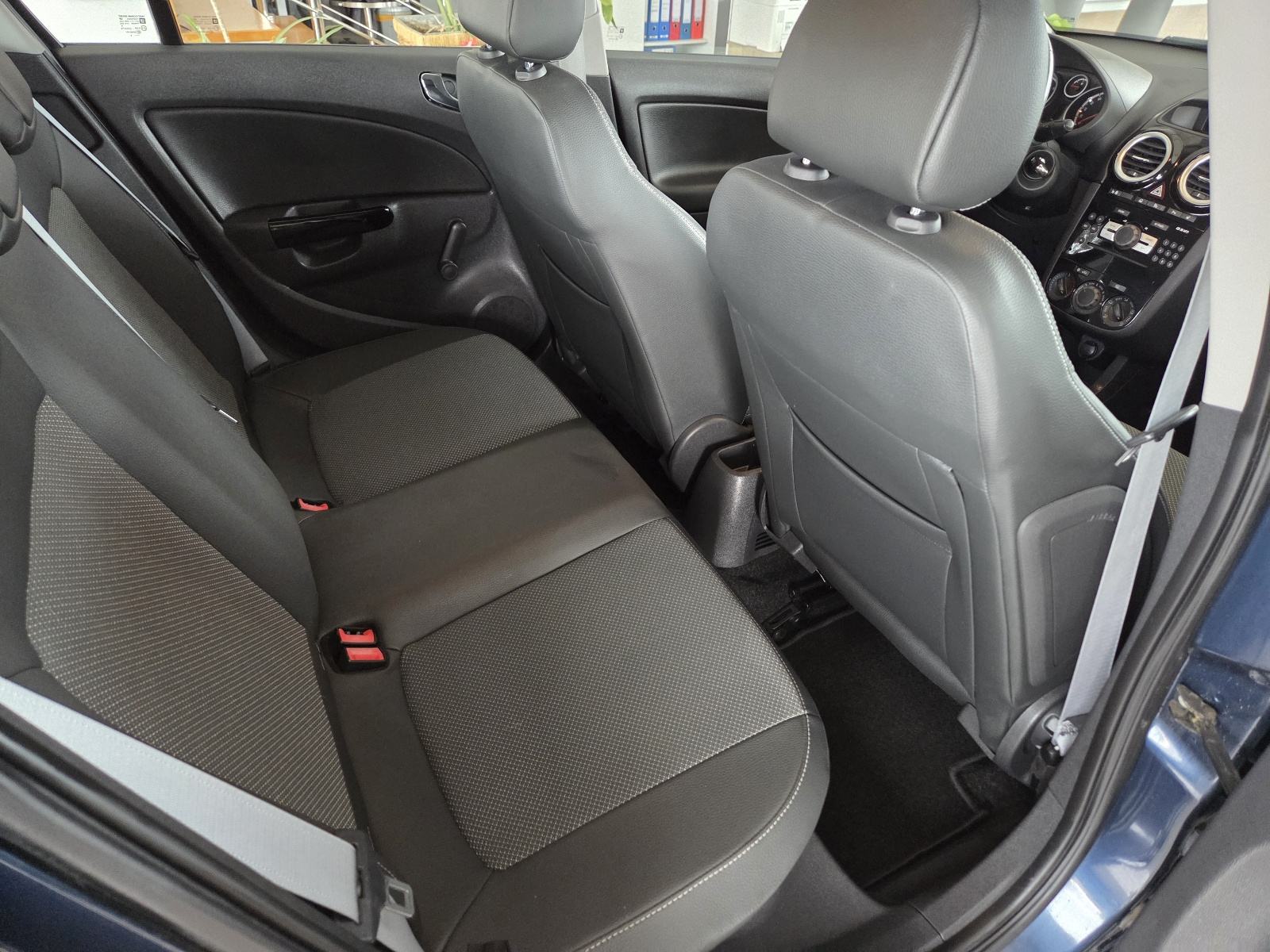 Opel Corsa 1,3 CDTI KLIMA ODLIČNO STANJE, fotografija 14