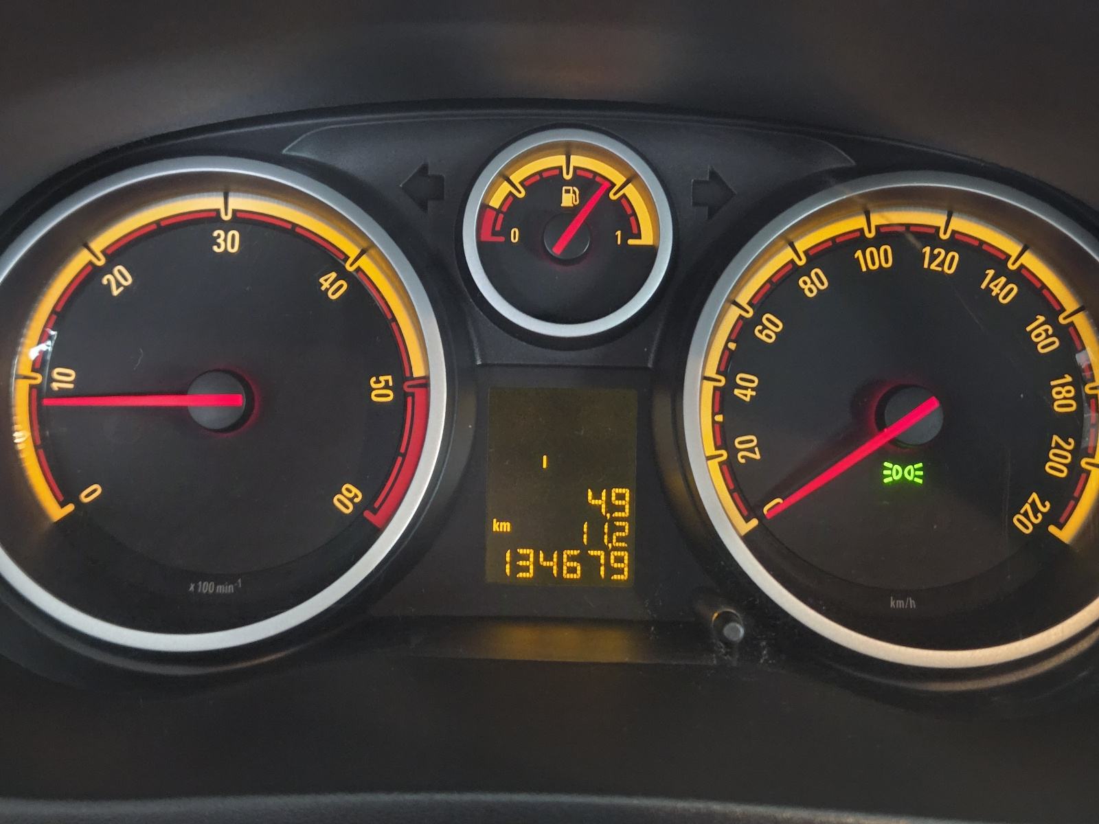 Opel Corsa 1,3 CDTI KLIMA ODLIČNO STANJE, fotografija 17