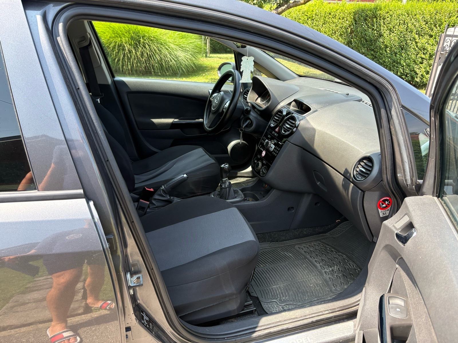 Opel Corsa 1,3 CDTI, Klima, Odlicno stanje, fotografija 6