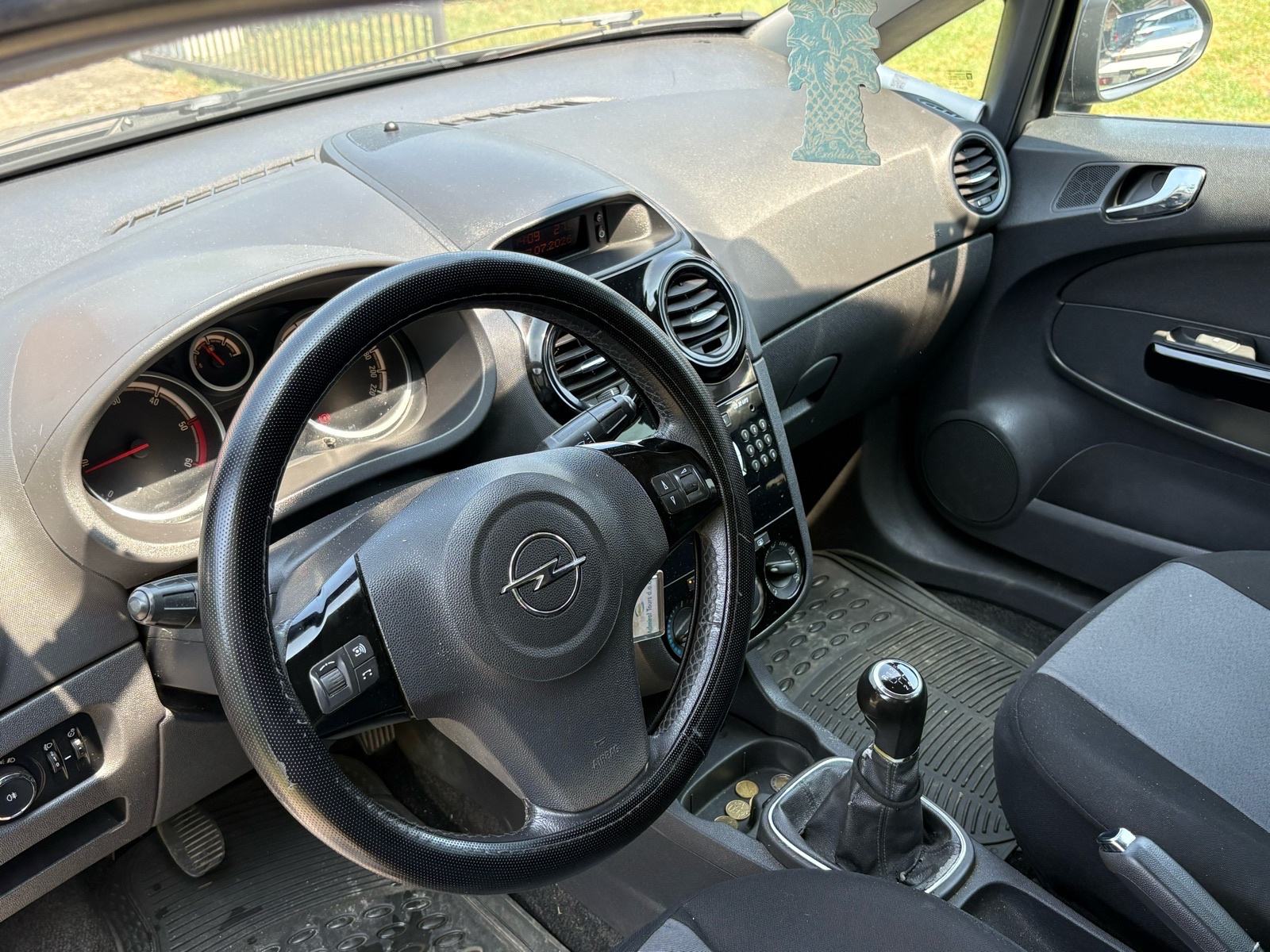 Opel Corsa 1,3 CDTI, Klima, Odlicno stanje, fotografija 7