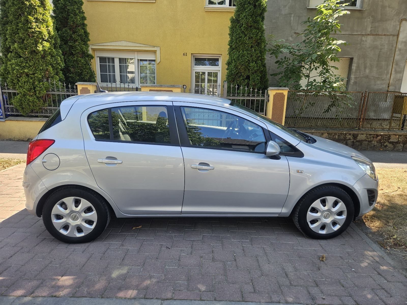 Opel Corsa 1,3 CDTI ,NVIGACIJA,EL PAKET,REG.19.03.2027 ., fotografija 8
