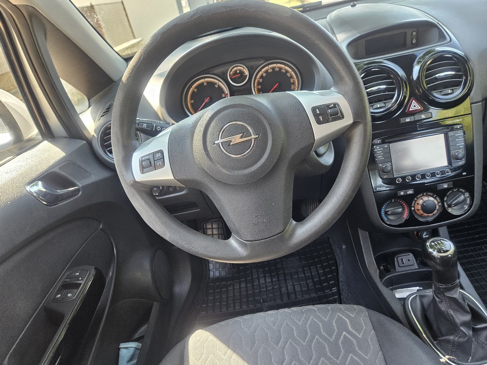 Opel Corsa 1,3 CDTI ,NVIGACIJA,EL PAKET,REG.19.03.2027 ., fotografija 15