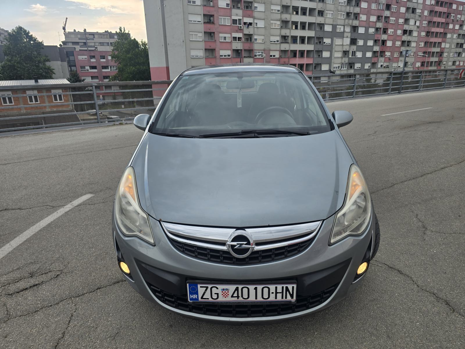 Opel Corsa 1,3 CDTI Reg11/026 Servo,Alu,Klima,Maglenke,Kredit-Zamjena, pogled izvana - slika 2