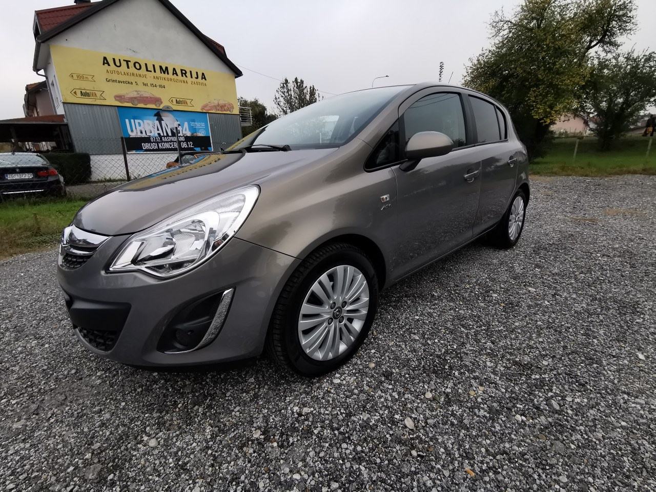 Opel Corsa 1,3 CDTI ECO FLEX, NAPRAVLJEN VELIKI SERVIS!!!!!!reg 1 GODI, fotografija 2
