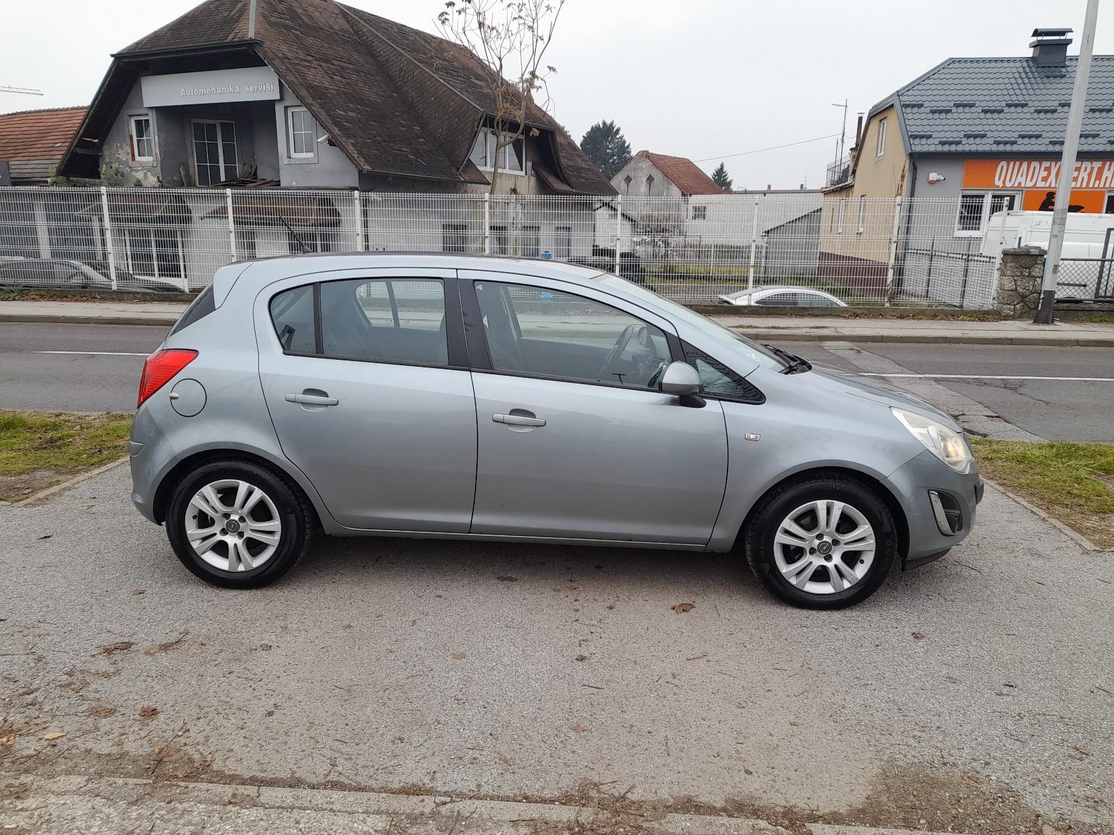 Opel Corsa 1,3 CDTI, fotografija 5