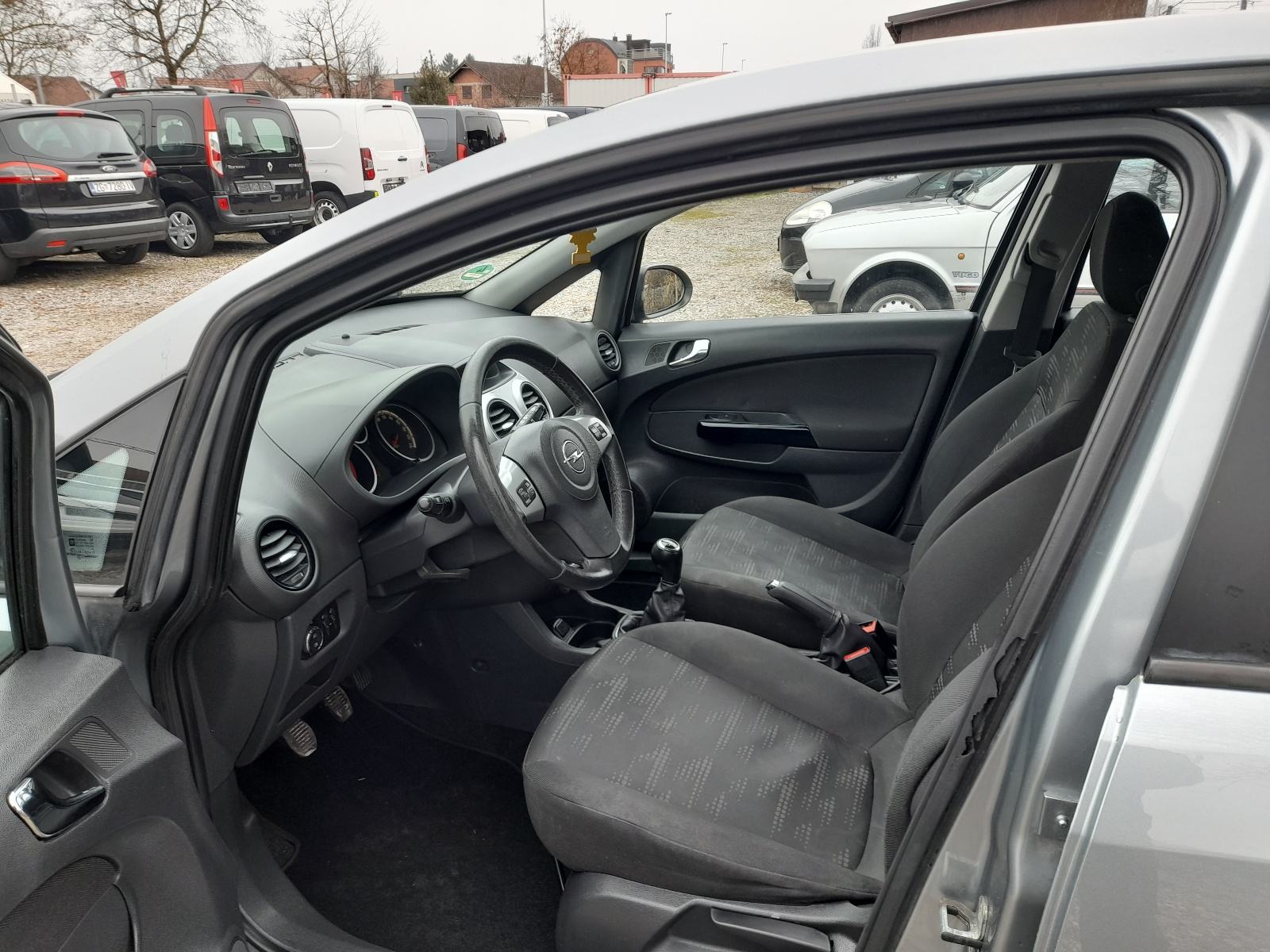 Opel Corsa 1,3 CDTI, fotografija 7