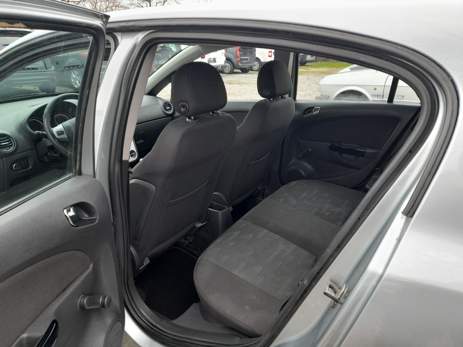 Opel Corsa 1,3 CDTI, fotografija 8