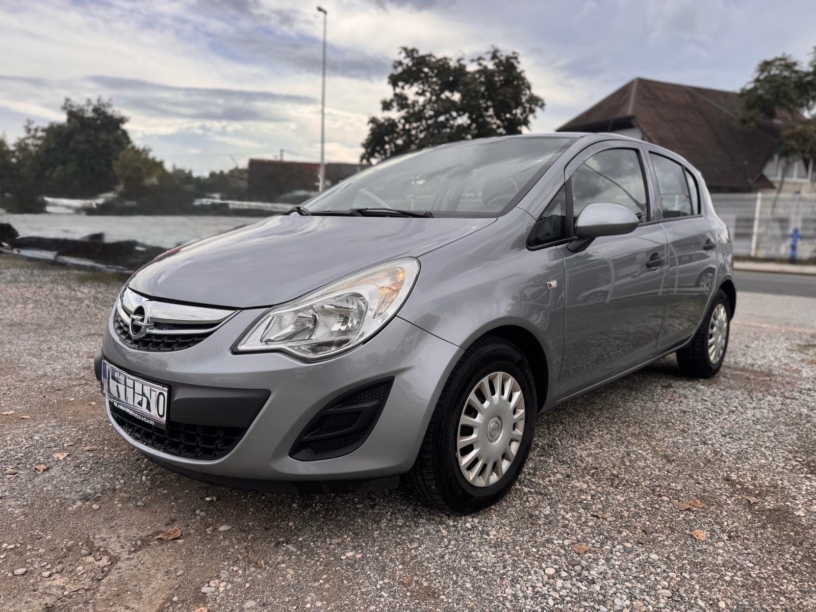 Opel Corsa 1,3 CDTI, fotografija 1