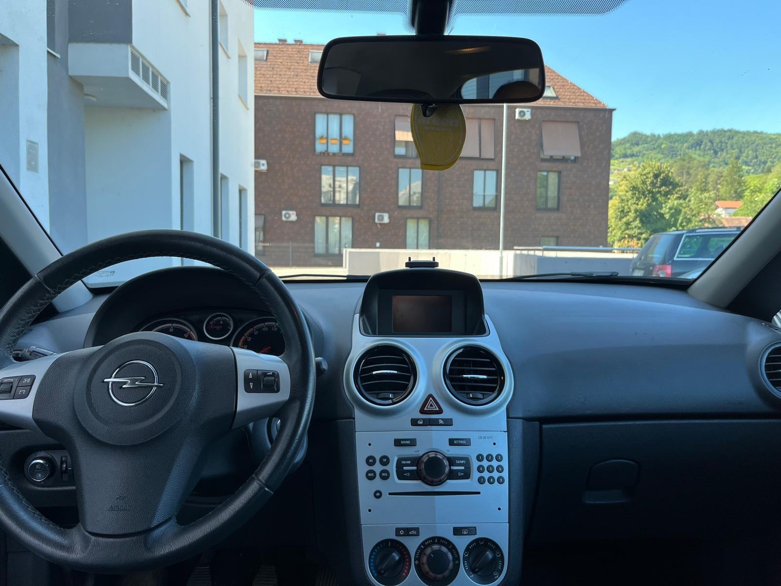 Opel Corsa 1,3 CDTI, fotografija 11