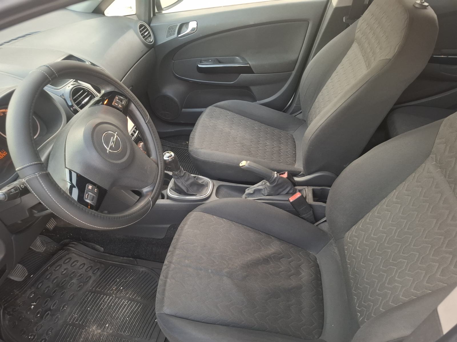 Opel Corsa 1.3 CDTI super stanje reg 03.2027, fotografija 7