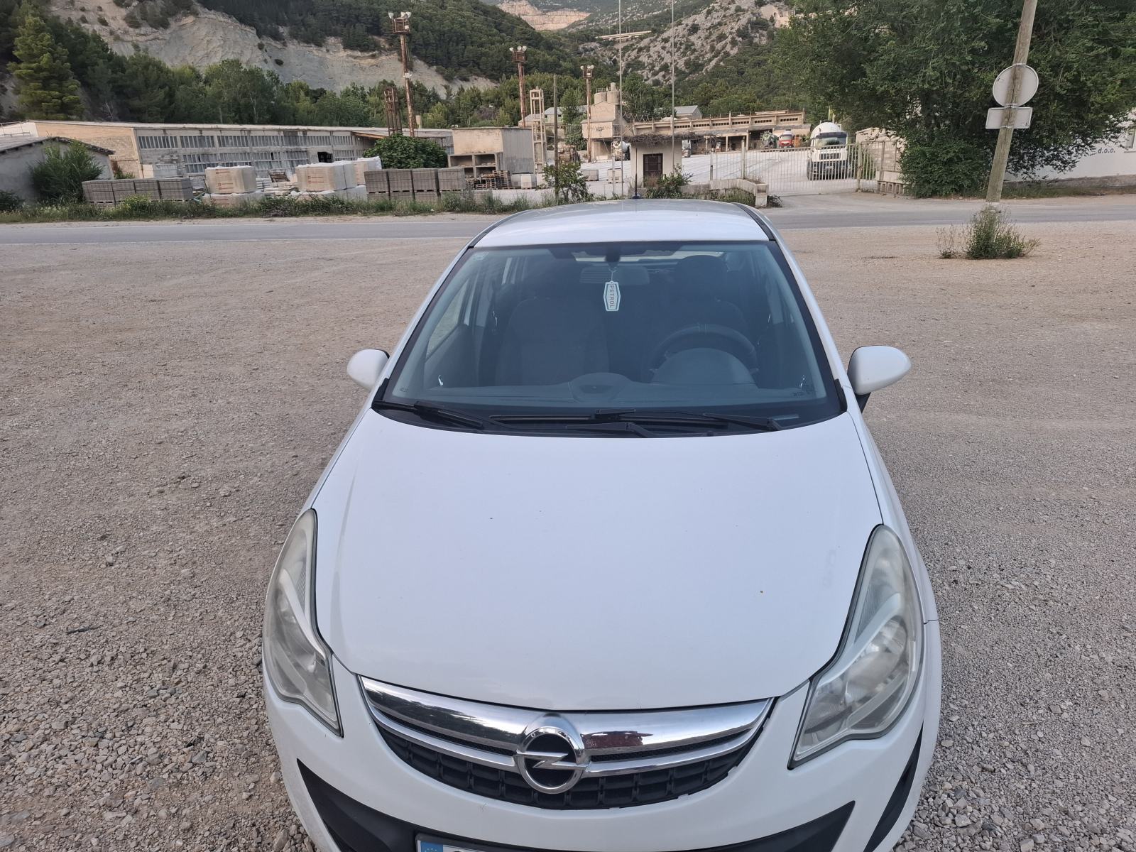 Opel Corsa 1.3 CDTI super stanje reg 03.2027, fotografija 6