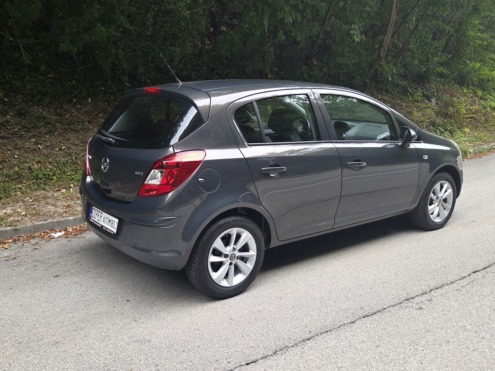 OPEL CORSA 1,3 cdti TEMPOMAT KOŽA ALU FELGE, fotografija 6