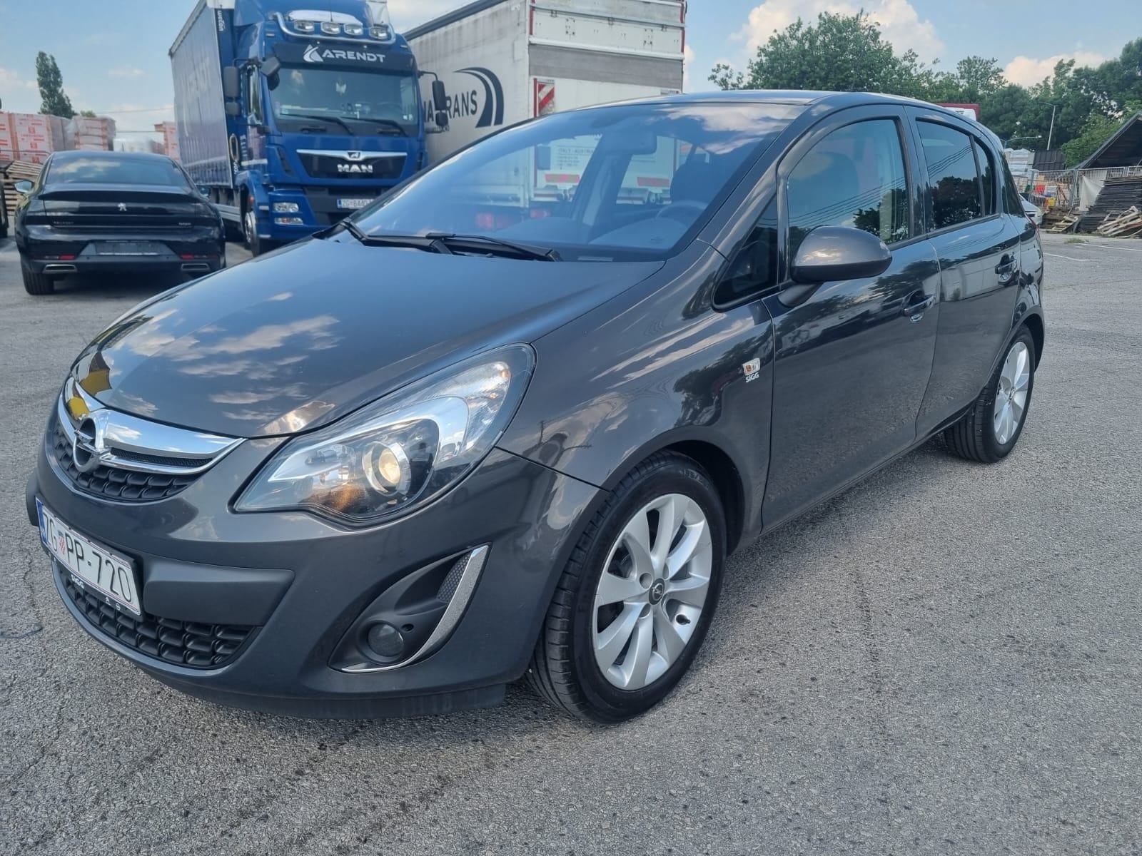 Opel Corsa 1.3 jtd *klima*alu 16*xenon*navi*, fotografija 3