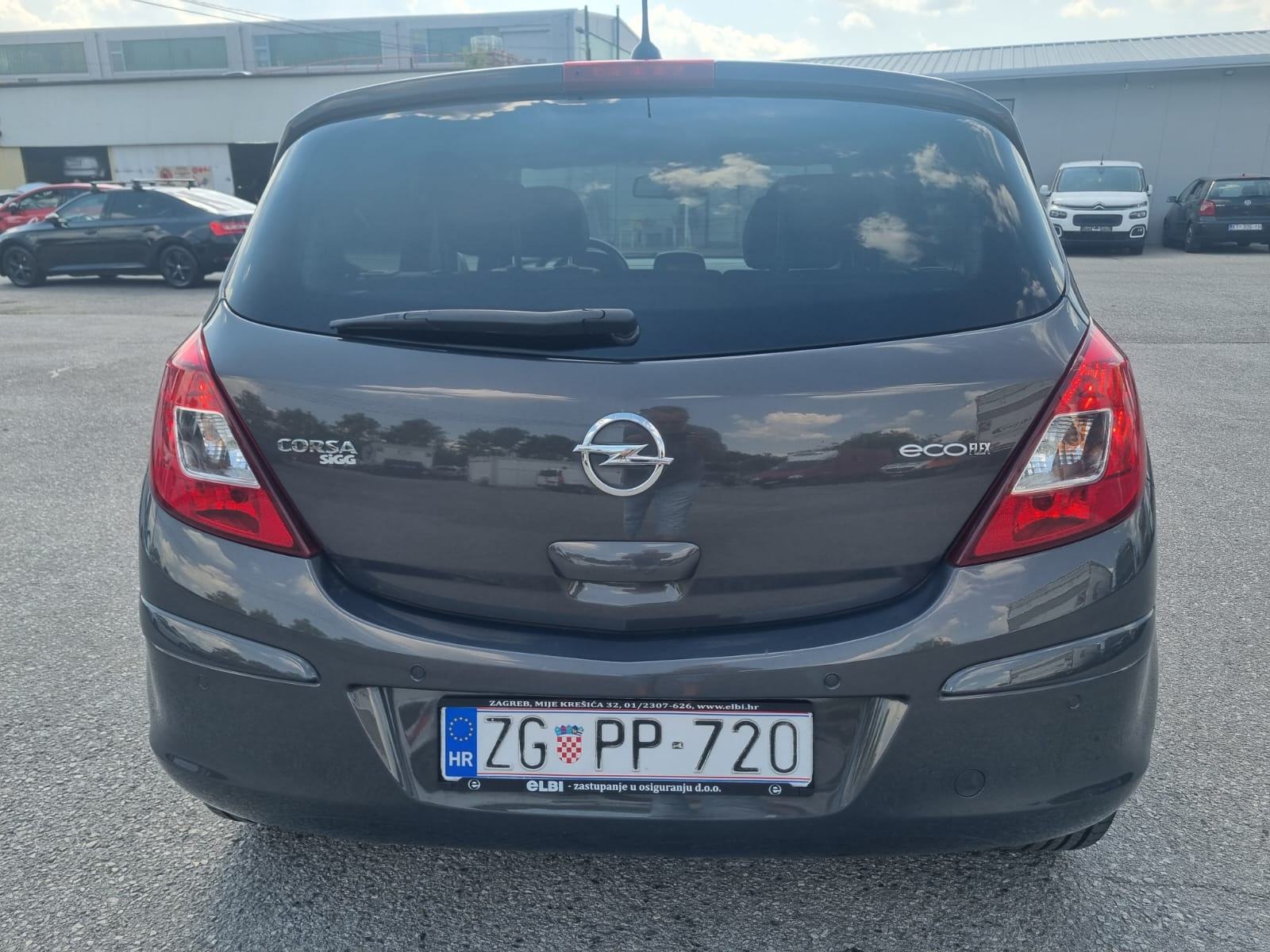 Opel Corsa 1.3 jtd *klima*alu 16*xenon*navi*, fotografija 5