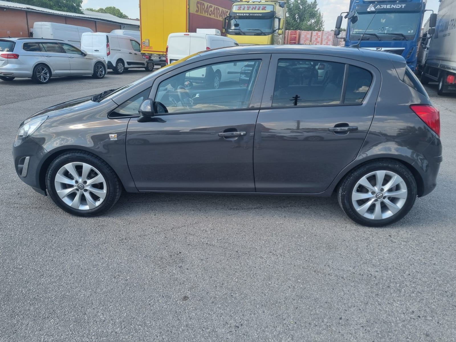 Opel Corsa 1.3 jtd *klima*alu 16*xenon*navi*, fotografija 7