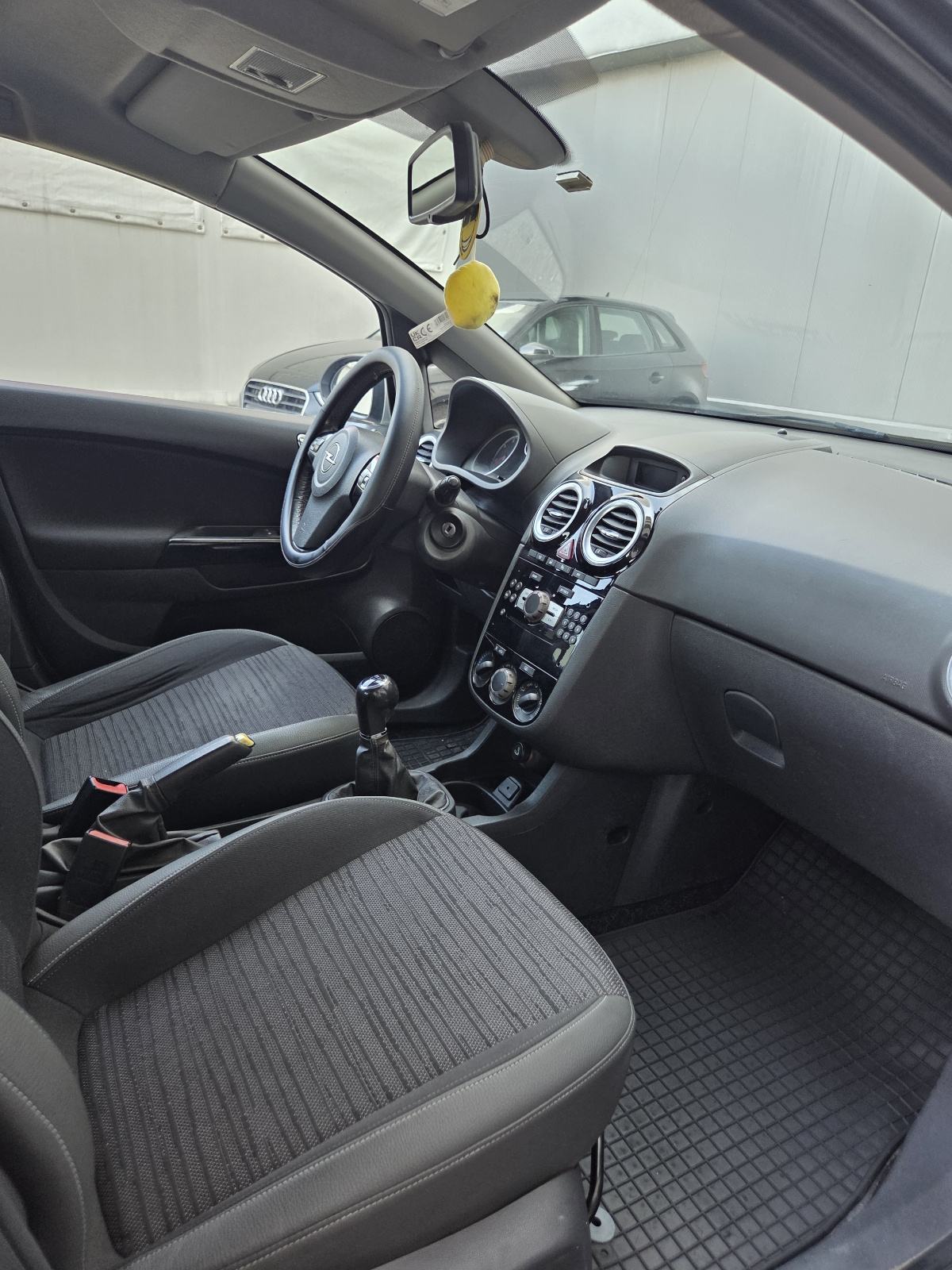 OPEL CORSA 1.3CDTI 2014G HR AUTO 2.KLJUCA KLIMA, fotografija 8